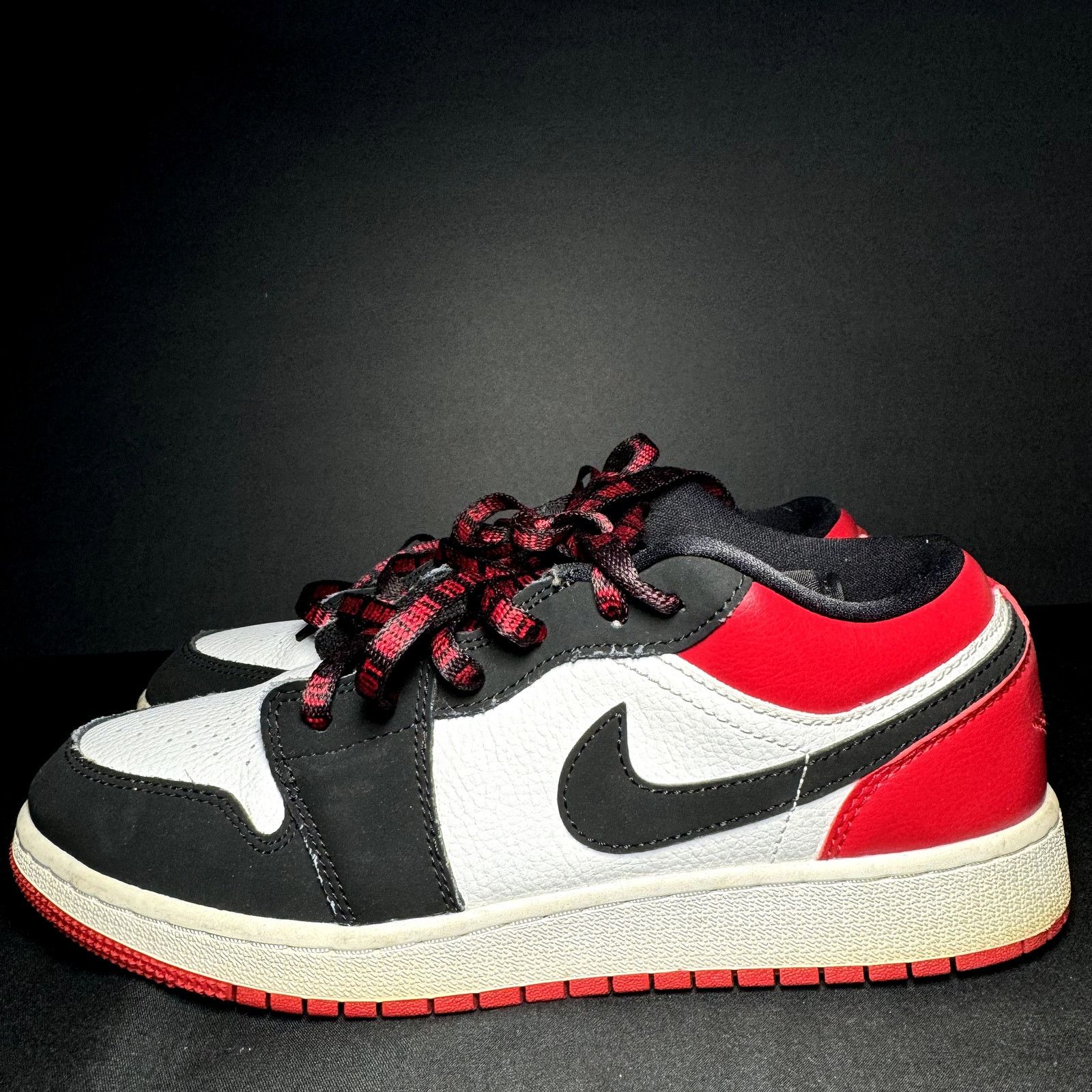 Jordan Brand × Nike Size 7 - Nike Air Jordan 1 Low GS Black Toe Men's Shoes Size US 7 / EU 40 - 8 Thumbnail