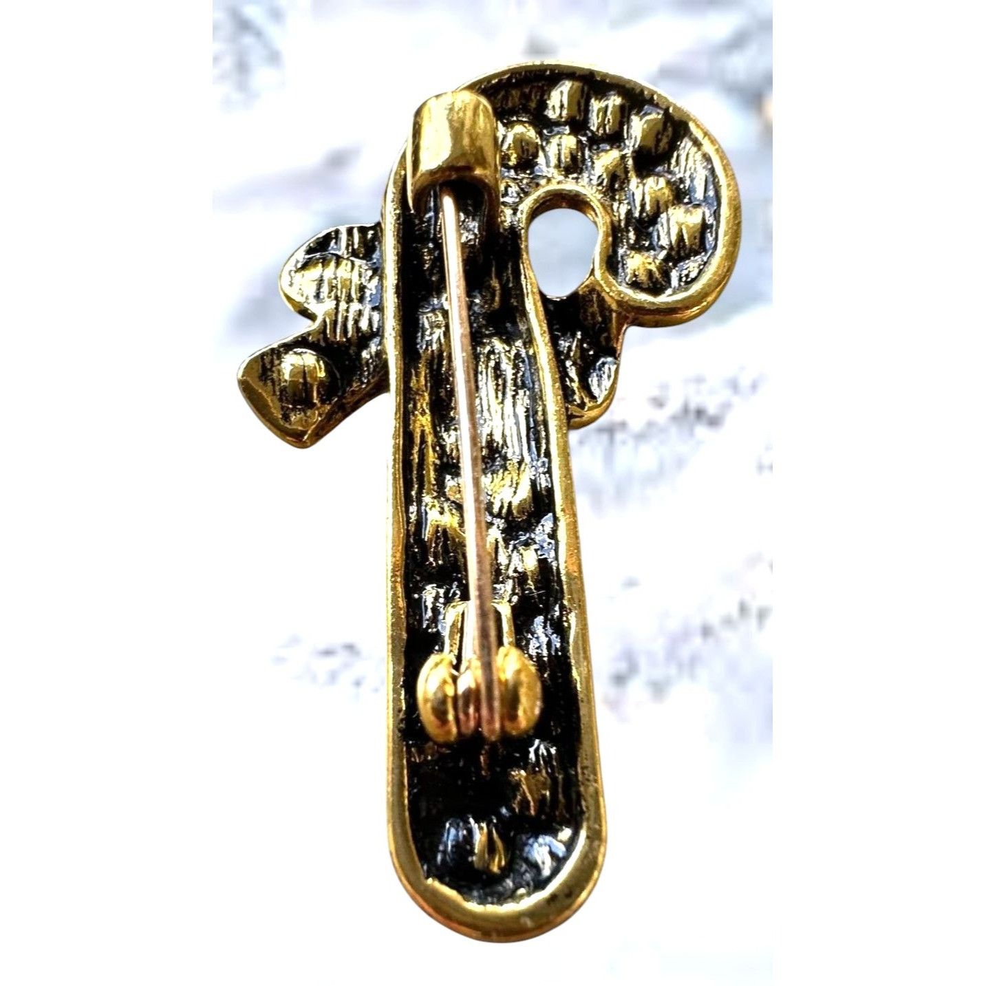 Handmade Candy Cane Brooch Pin New Christmas Jewelry Crystal Accents Size ONE SIZE - 13 Thumbnail