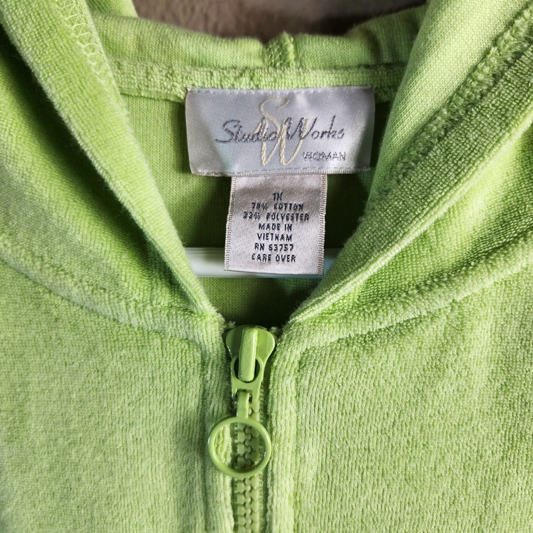 Vintage Studio Works Womens Hoodies |1X| Lime Green Terry Cloth Zip Up Hoodie Size XL / US 12-14 / IT 48-50 - 2 Thumbnail