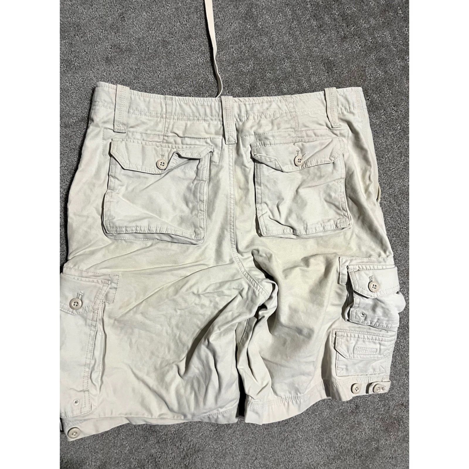 Eddie Bauer VTG. Eddie Bauer Canvas Cargo Shorts Men 33 Beige Flat Front Outdoor Cargo Pocket Casual, Travel, Workwear Men 33 Beige Size US 33 - 2 Thumbnail