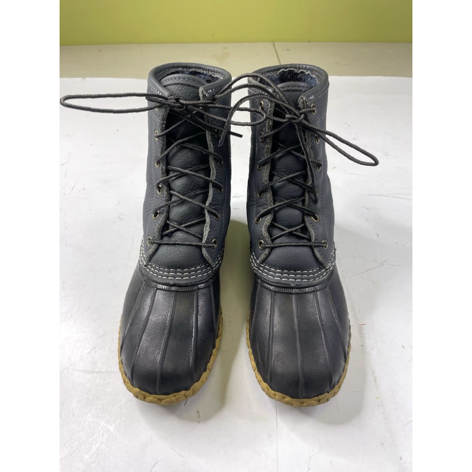 Vintage L.L.Bean Bean Boots Boots, 8" Shearling-Lined Insulated, Women 6.5 M Blue Plaid, Winter, Leather, Plaid, Moderate wear Size US 7 / IT 37 - 4 Thumbnail