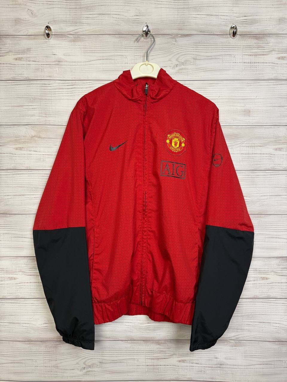 Nike Vintage 00s Nike Manchester United Track Jacket Red Mens Size US L / EU 52-54 / 3 - 1 Thumbnail