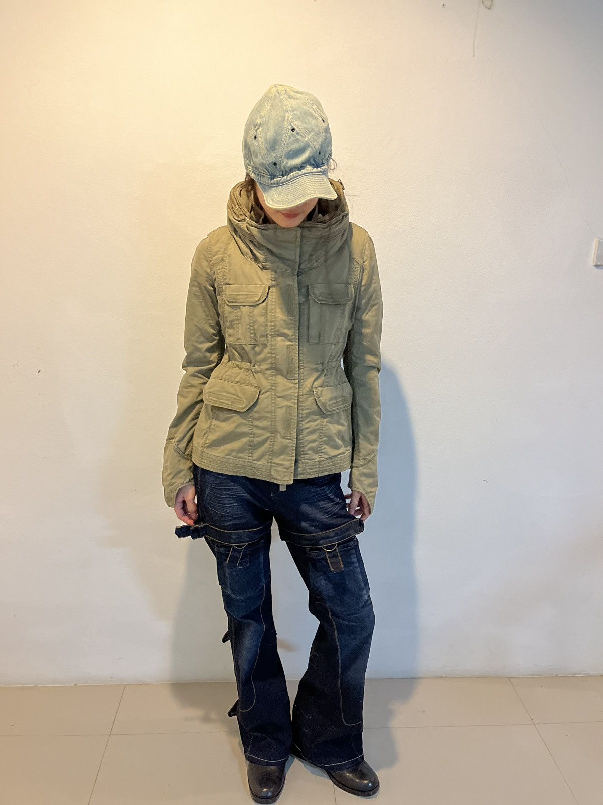 Marithe + Francois Girbaud MARITHE FRANÇOIS GIBAUD FLARED DENIM Size US 29 - 12 Thumbnail