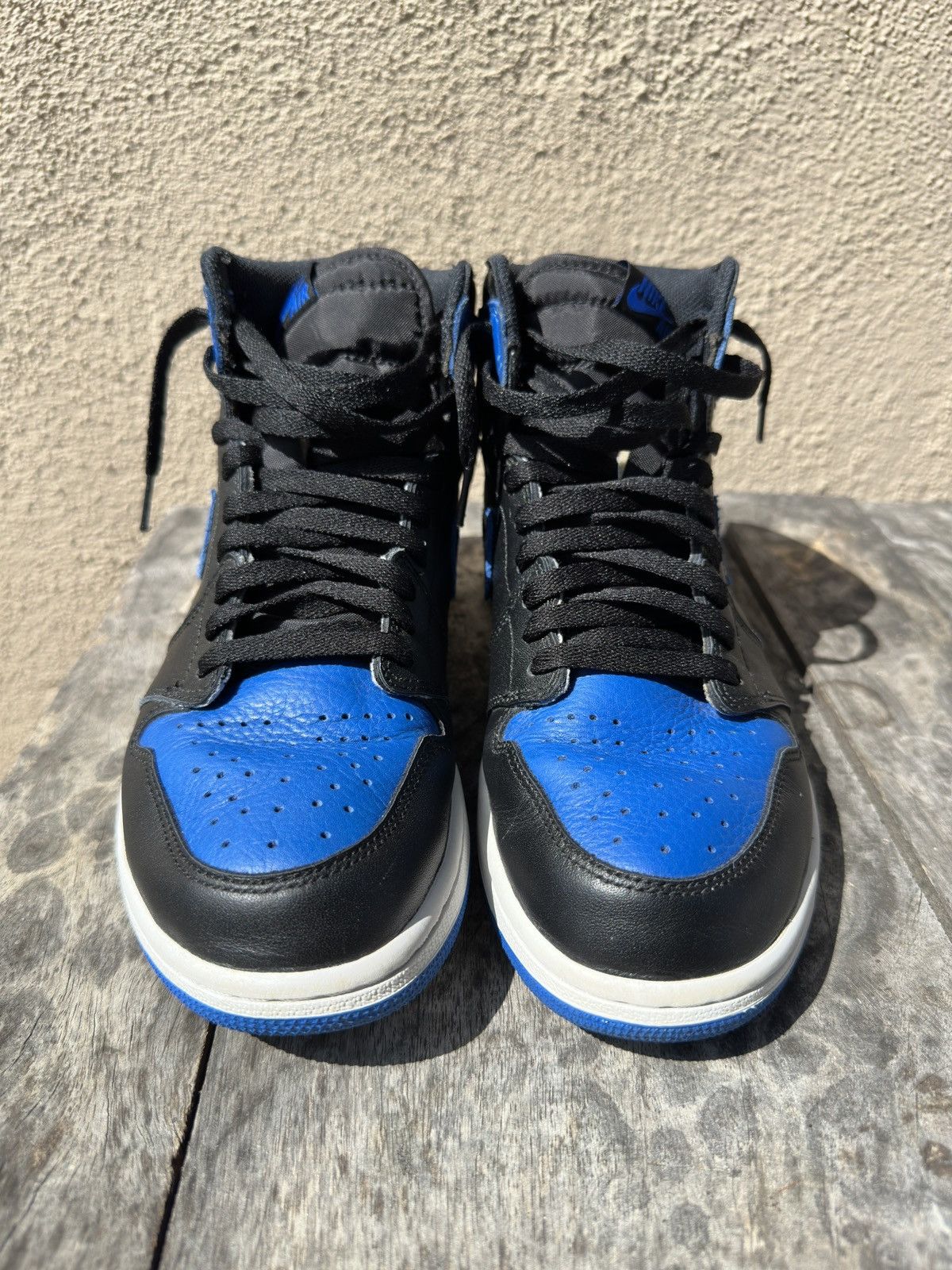 Jordan Brand × Nike Air Jordan 1 Retro High OG (Royal 2017) Size US 9 / EU 42 - 4 Thumbnail