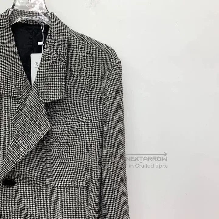 Dior gray houndstooth wool trench coat with belt. Size US L / EU 52-54 / 3 - 3 Thumbnail