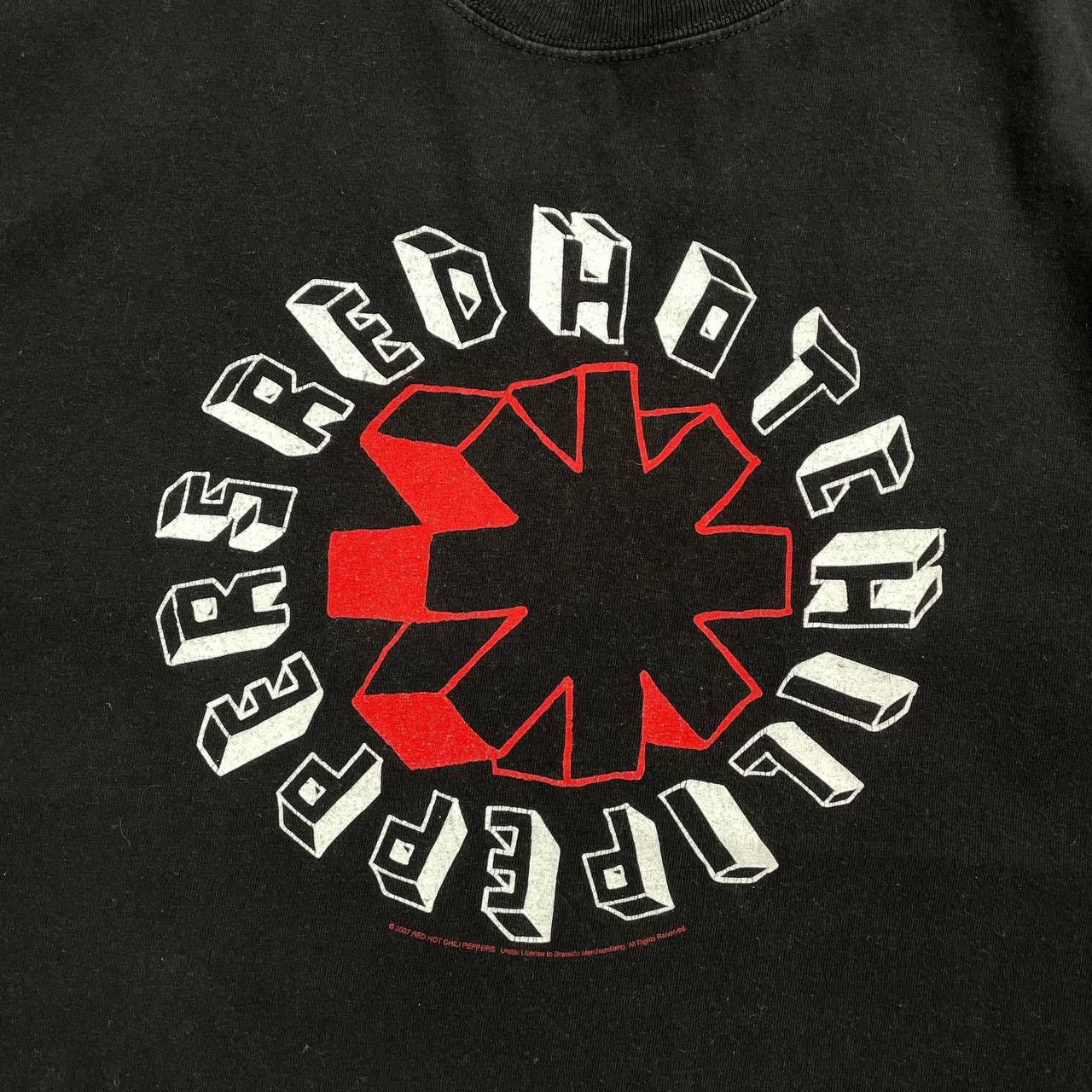 Band Tees Vintage 2007 Red Hot Chili Peppers RHCP Band T Shirt Faded Size US L / EU 52-54 / 3 - 3 Thumbnail