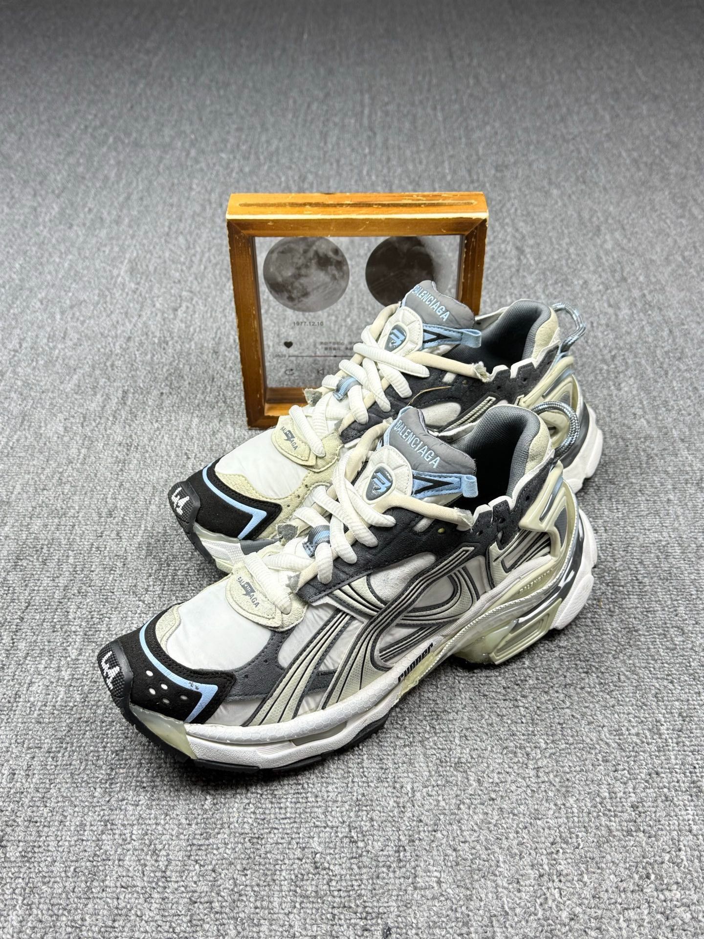 Balenciaga Balenciaga Running Blue Lowtop Sneakers 8 Men Size US 8 / EU 41 - 1 Thumbnail