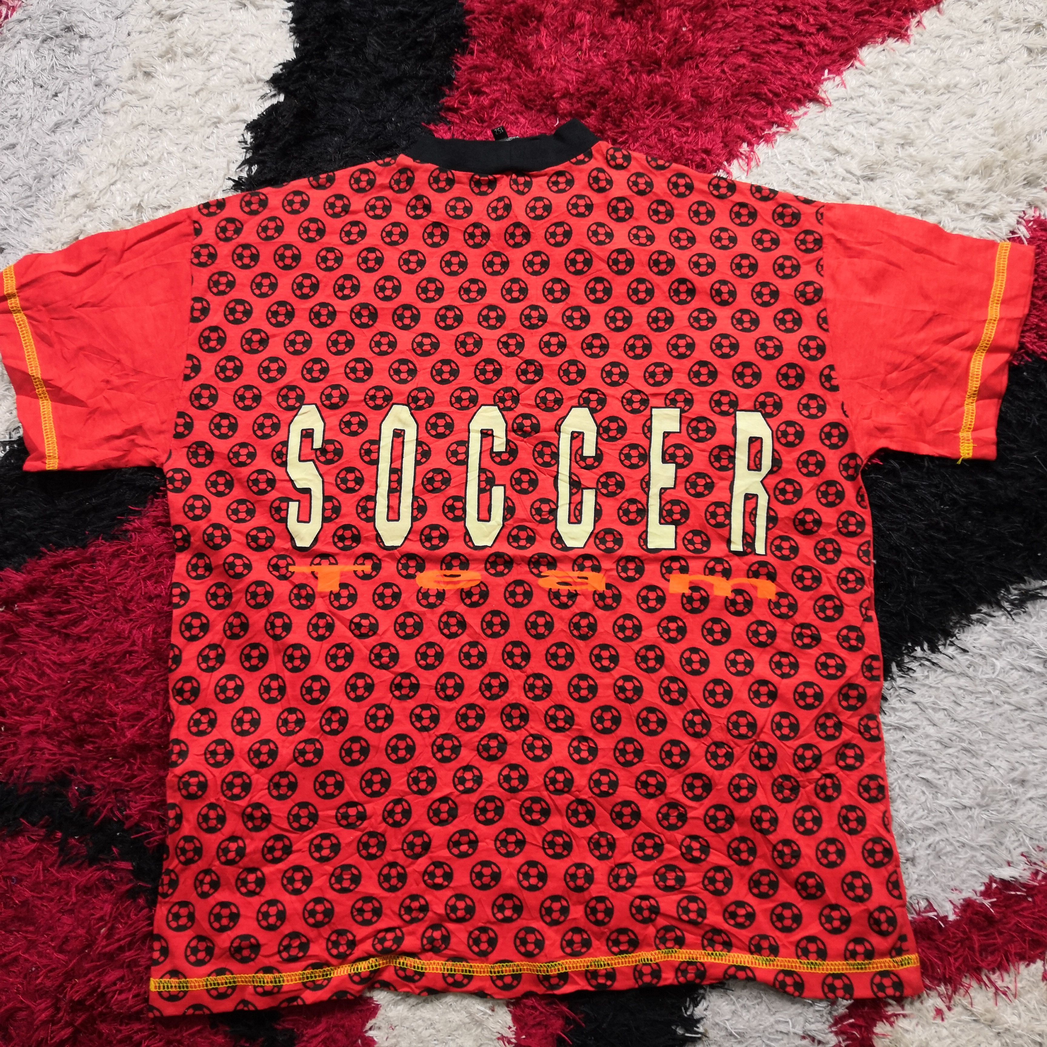 Vintage Vintage 90's OVP Pepi Belgium Soccer Team T-Shirt Tees Size US M / EU 48-50 / 2 - 4 Thumbnail