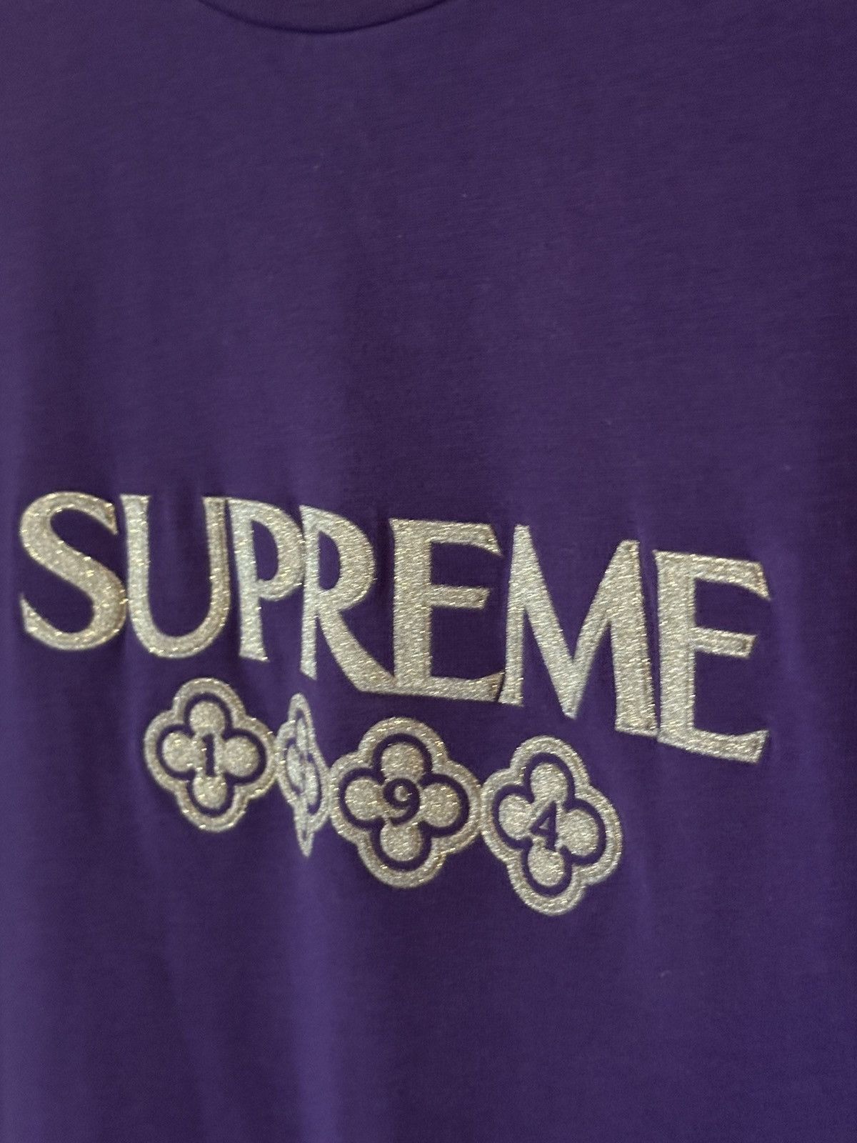 Supreme Supreme Glitter S/S Top Tee Size US M / EU 48-50 / 2 - 4 Thumbnail