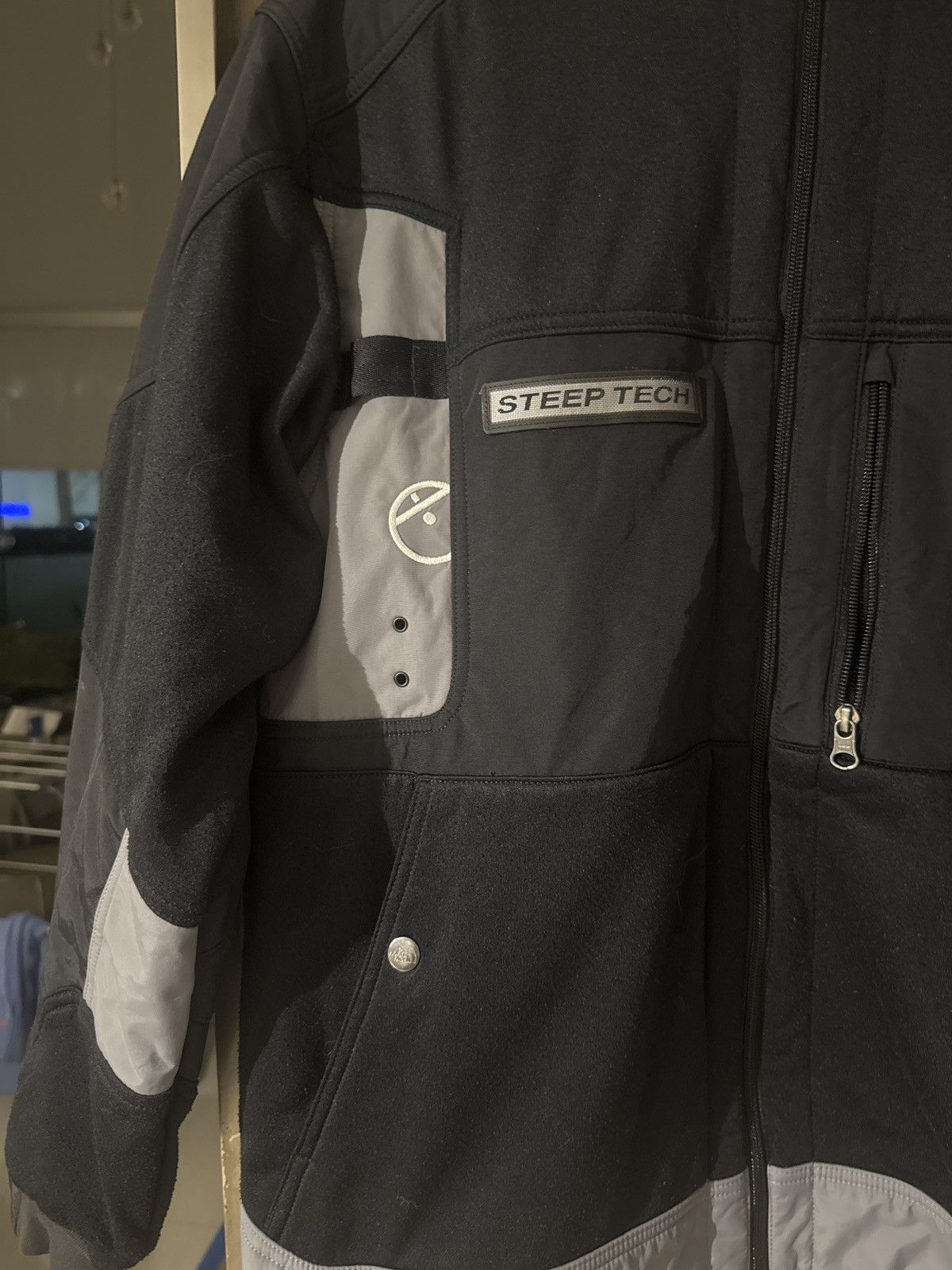 The North Face Vintage North Face Steep Tech Hooded Jacket Size US L / EU 52-54 / 3 - 3 Thumbnail