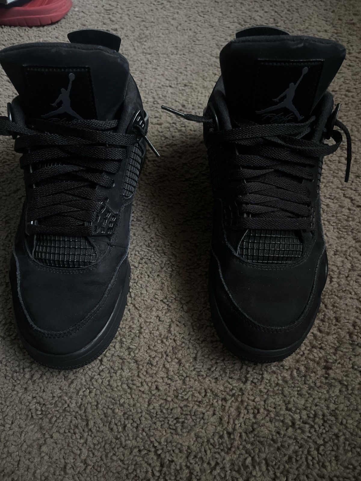 Black cat 4s sz 9