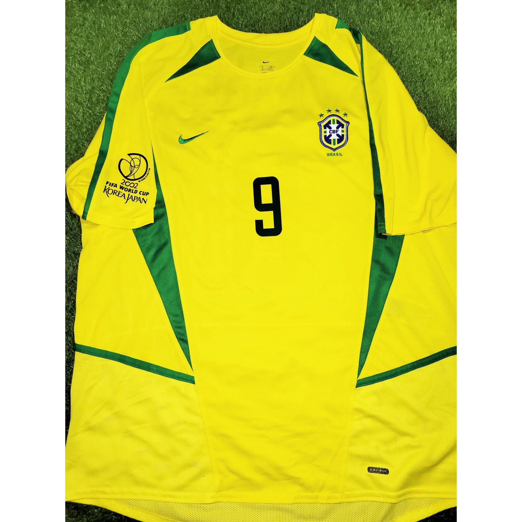 image of Nike Ronaldo Brazil 2002 World Cup Soccer Home Jersey Shirt XL in Yellow, Men's