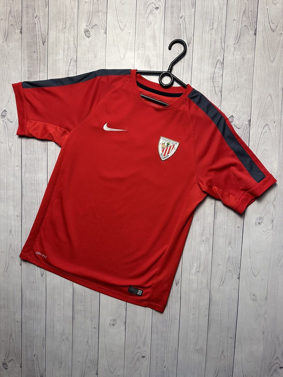 Vintage Vintage Nike Athletic Bilbao soccer jersey size m Size US M / EU 48-50 / 2 - 1 Thumbnail