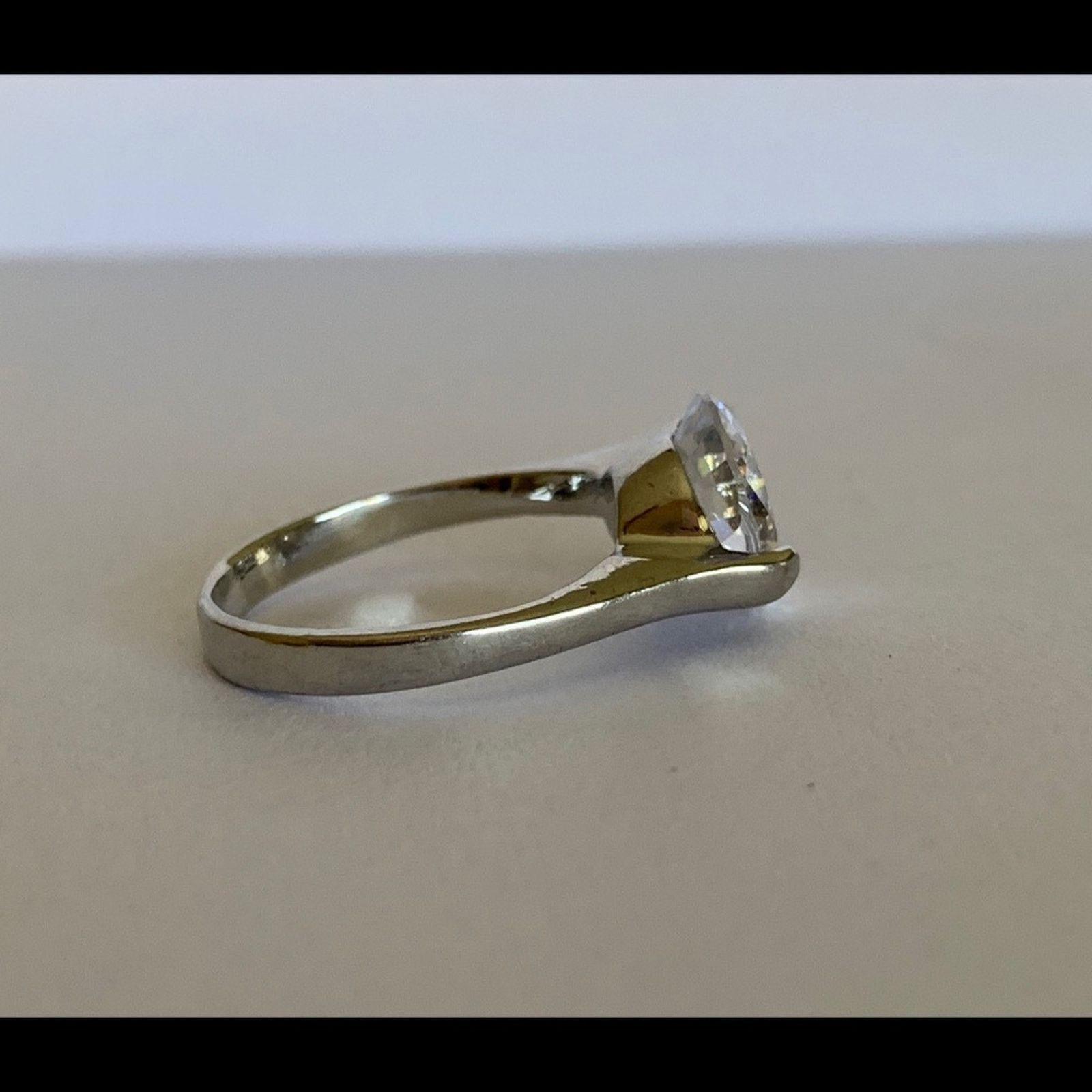 Other Diamond CZ Solitaire Silver Swirl Setting Ring Size 7 NEW Size ONE SIZE - 5 Thumbnail