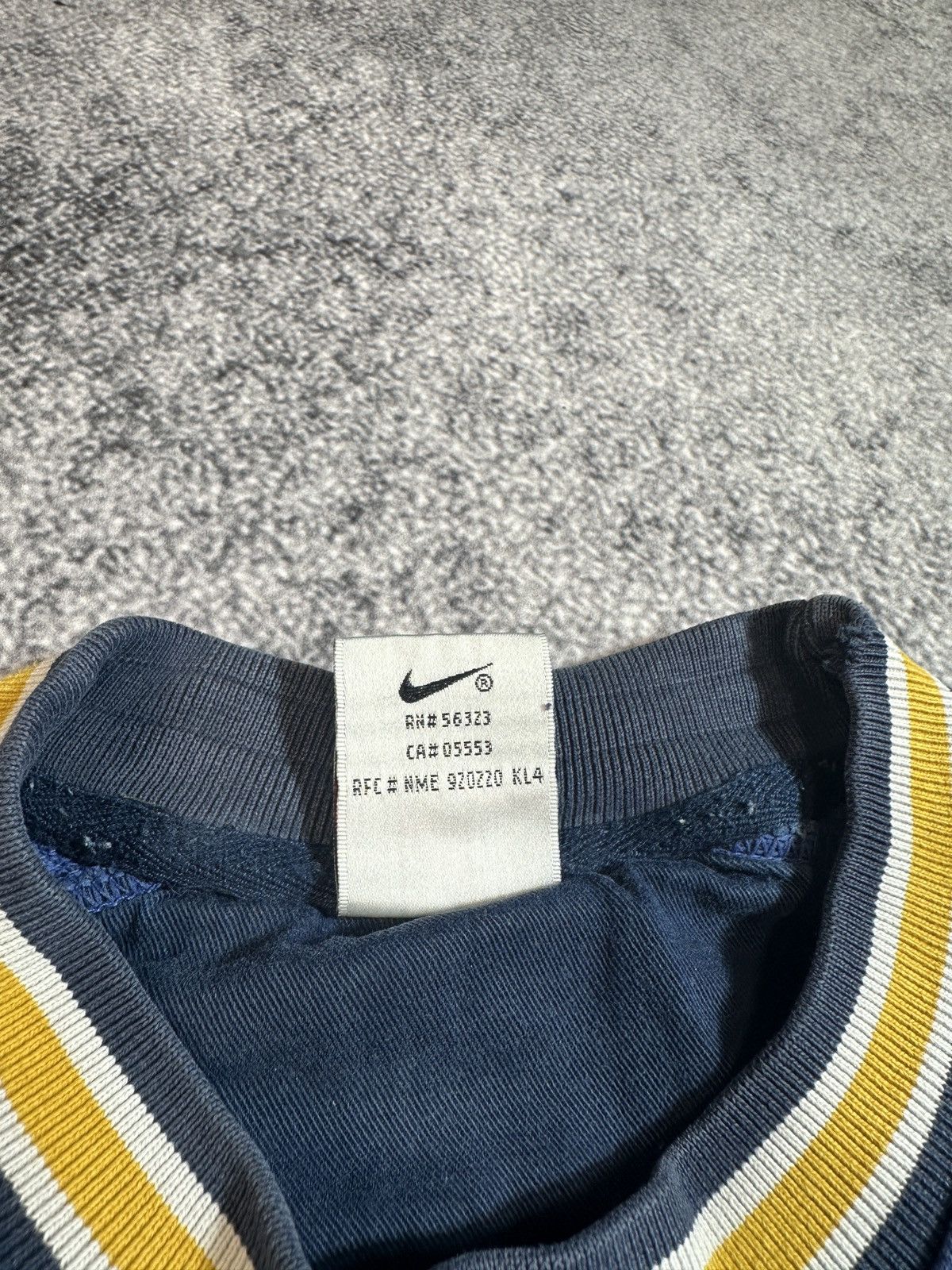 Nike Vintage Custom Nike Big Swoosh Sweatshirt Streetwear USA M Size US M / EU 48-50 / 2 - 6 Thumbnail