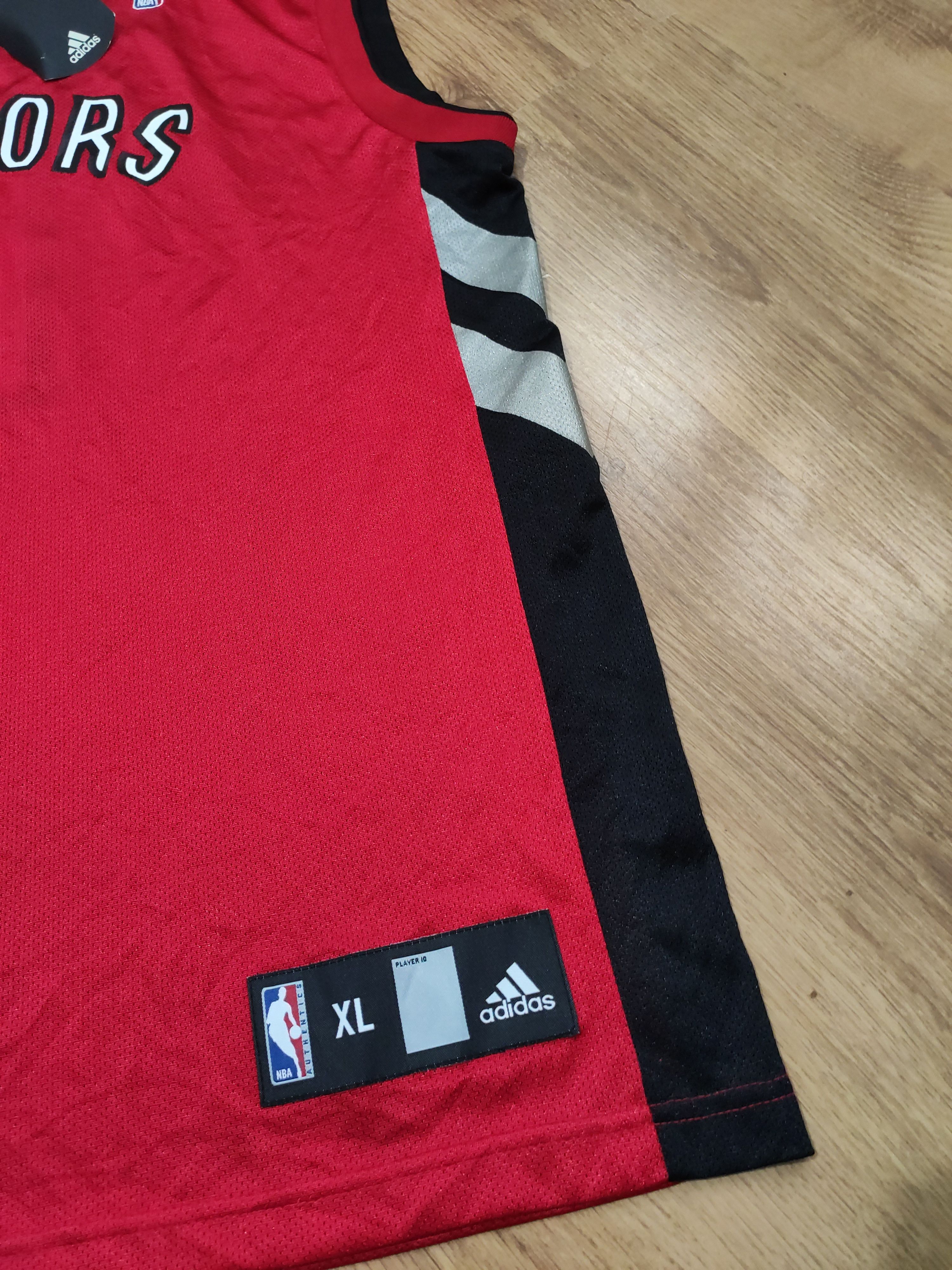 雑誌で紹介された Vintage Vintage × NBA × Adidas Adidas Raptors Toronto NBA ウェア