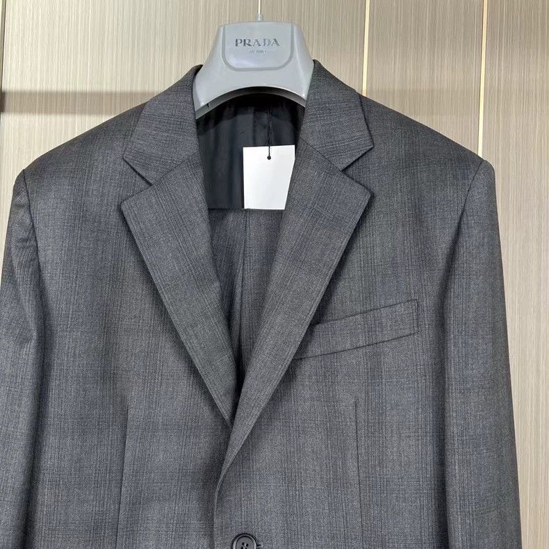 Prada Prada Gray wool plaid suit 2502-Nextarrow Size 48R - 3 Thumbnail