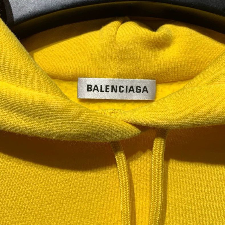 Balenciaga Balenciaga Yellow Hooded Sweatshirt Size Xs-2506 Size XS / US 0-2 / IT 36-38 - 3 Thumbnail