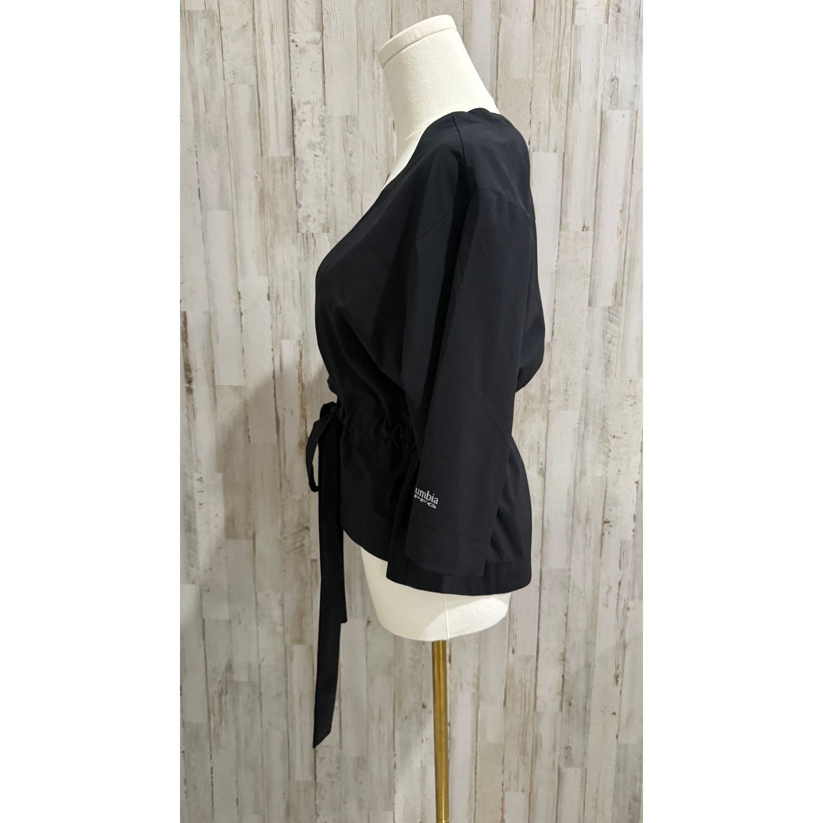 Columbia Columbia PFG Jacket Womens Petite Small Black Open Front Size S / US 4 / IT 40 - 6 Thumbnail