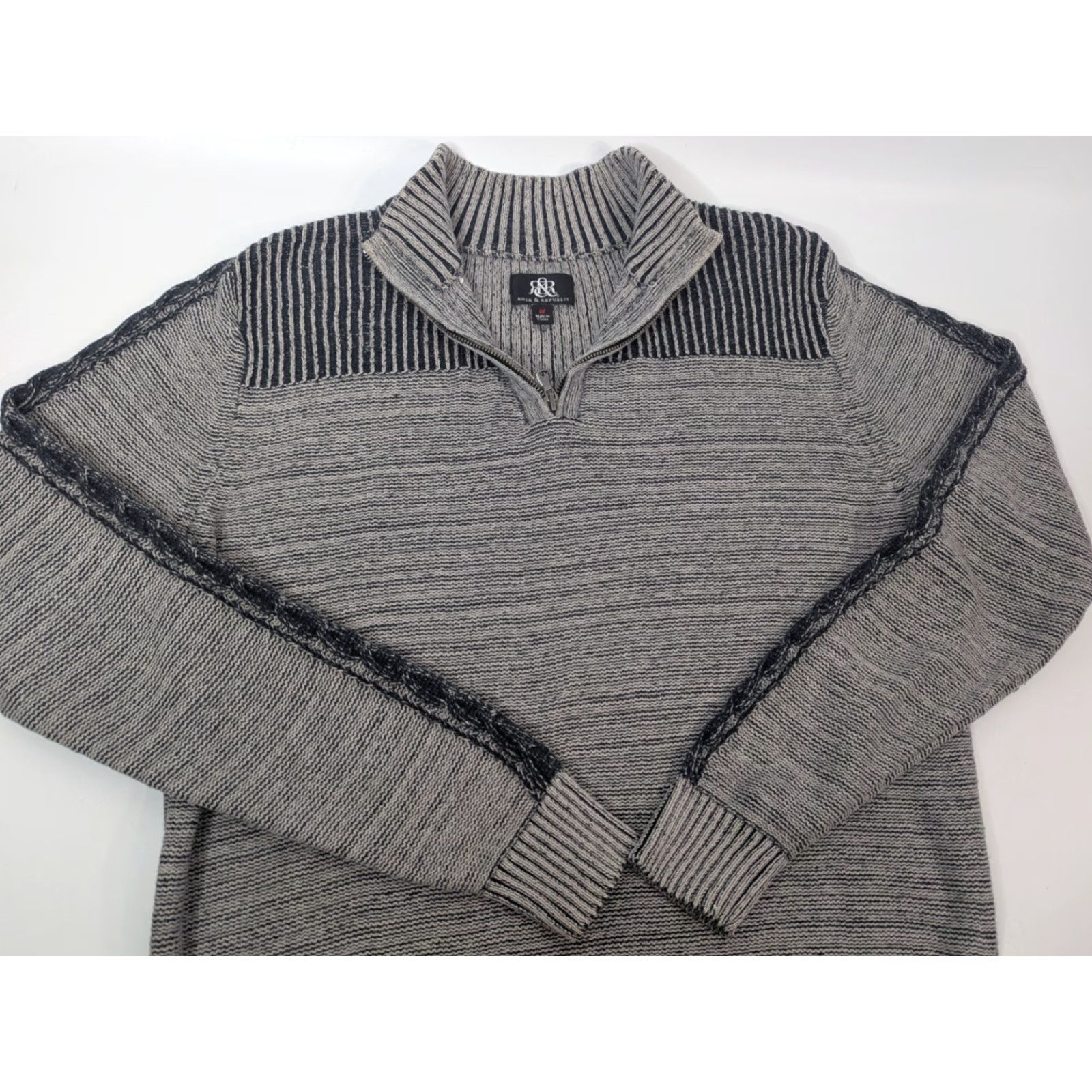 Vintage Rock & Republic Sweatshirt Mens Quarter Zip Mock Neck 1/4 Zip Size M Gray/Black Long Sleeve Pullover - Regular Adult Mens Size US M / EU 48-50 / 2 - 7 Thumbnail