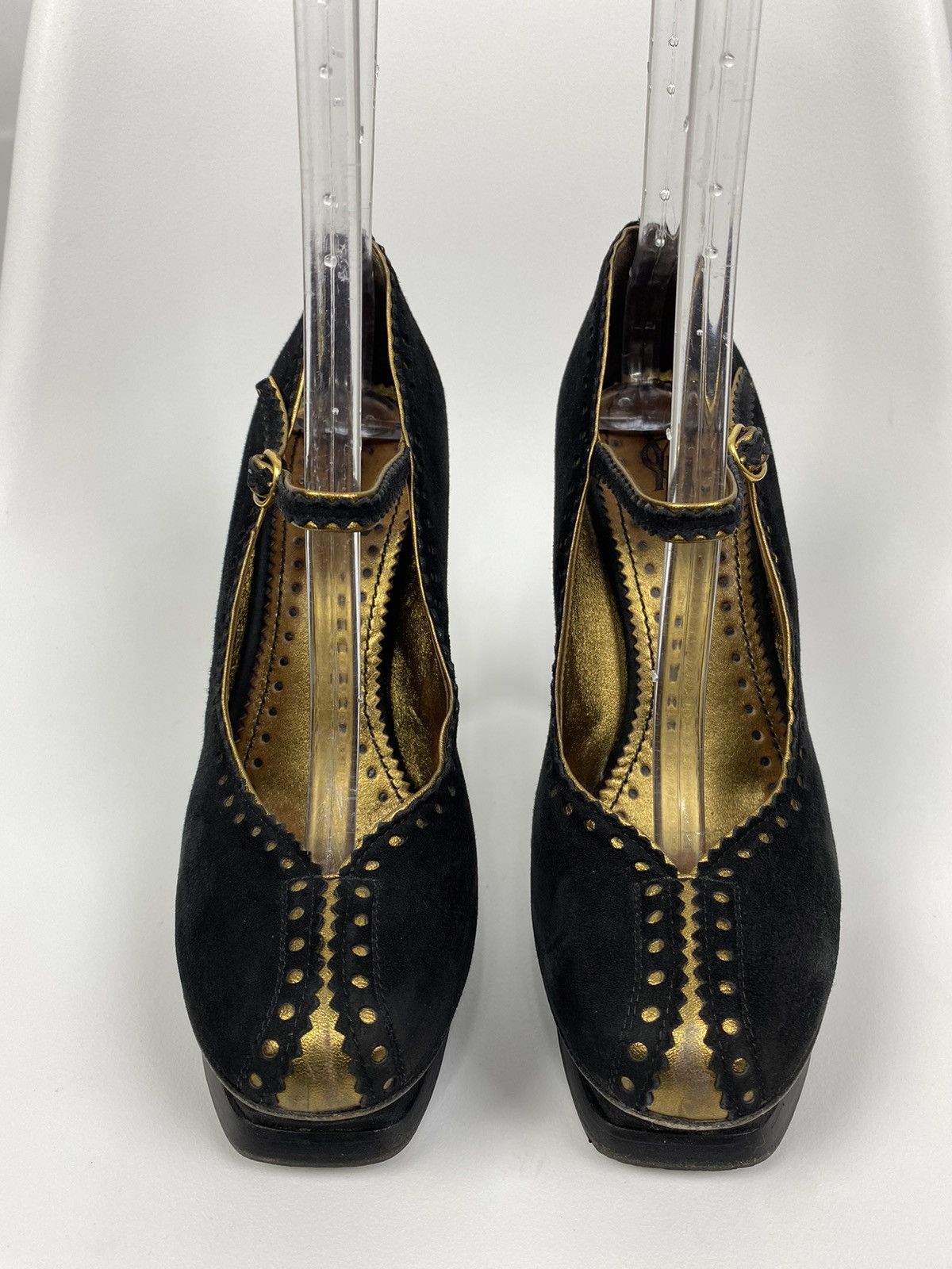 Yves Saint Laurent Yves Saint Laurent Suede Platform Heels size 39 Size US 8 / IT 38 - 2 Thumbnail