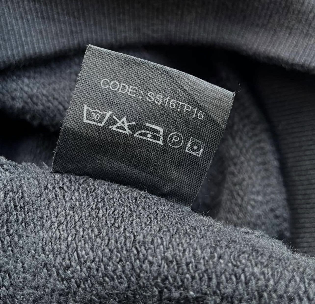 Vetements Coming Soon Titanic ‘thick version’ Hoodie Size US M / EU 48-50 / 2 - 20 Thumbnail
