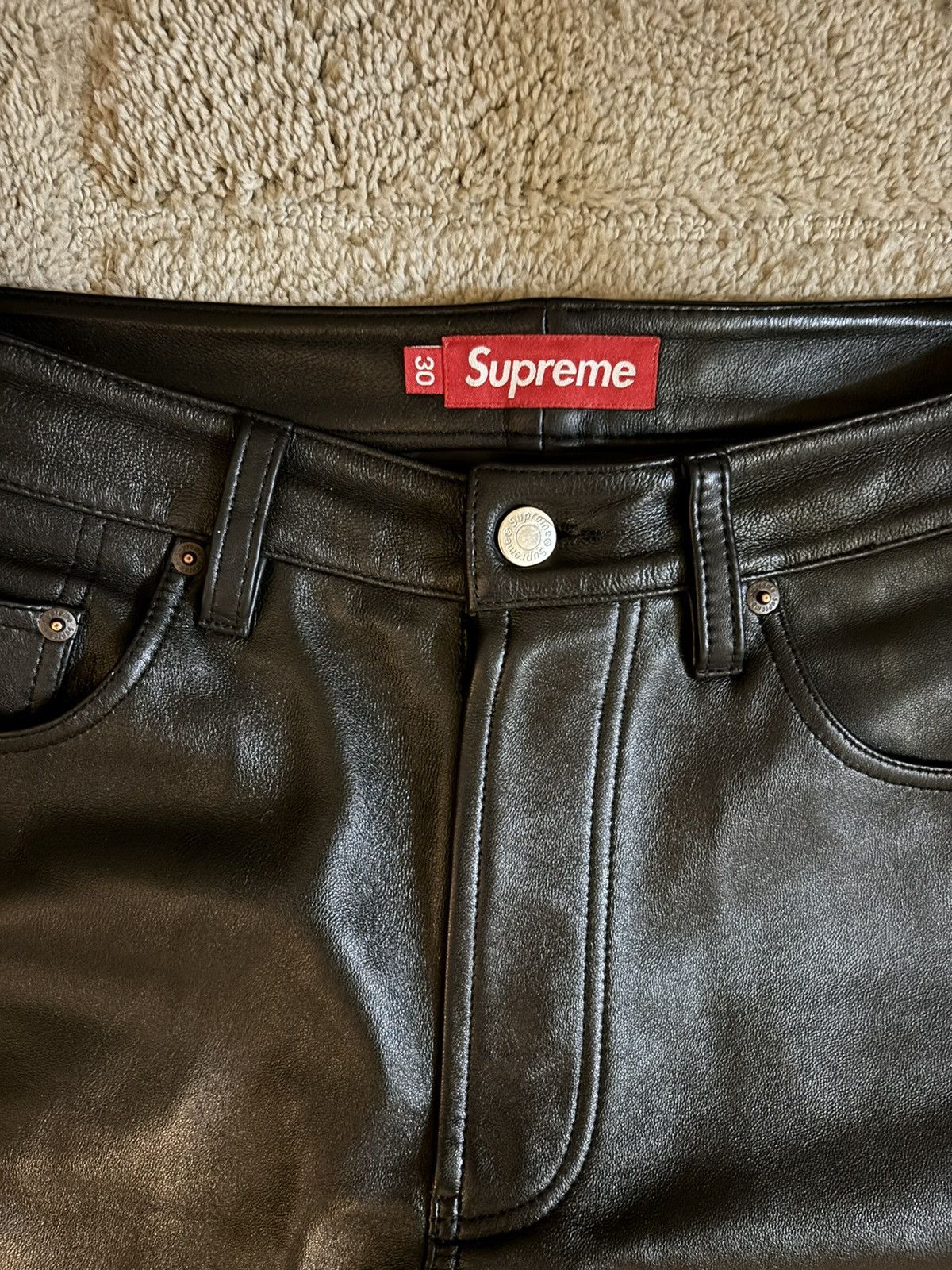 Supreme Supreme Black Leather Baggy shorts Size US 30 / EU 46 - 4 Thumbnail