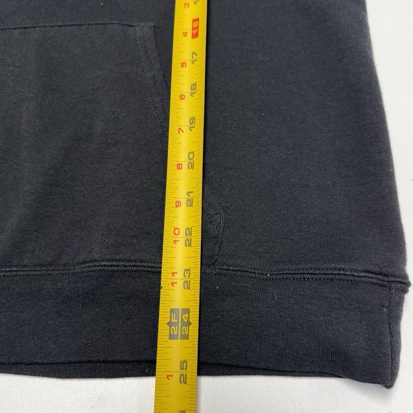 Vintage Vintage Black Blank Hoodie Sweatshirt Mens Small 20x24.5 Ska Size US S / EU 44-46 / 1 - 11 Thumbnail