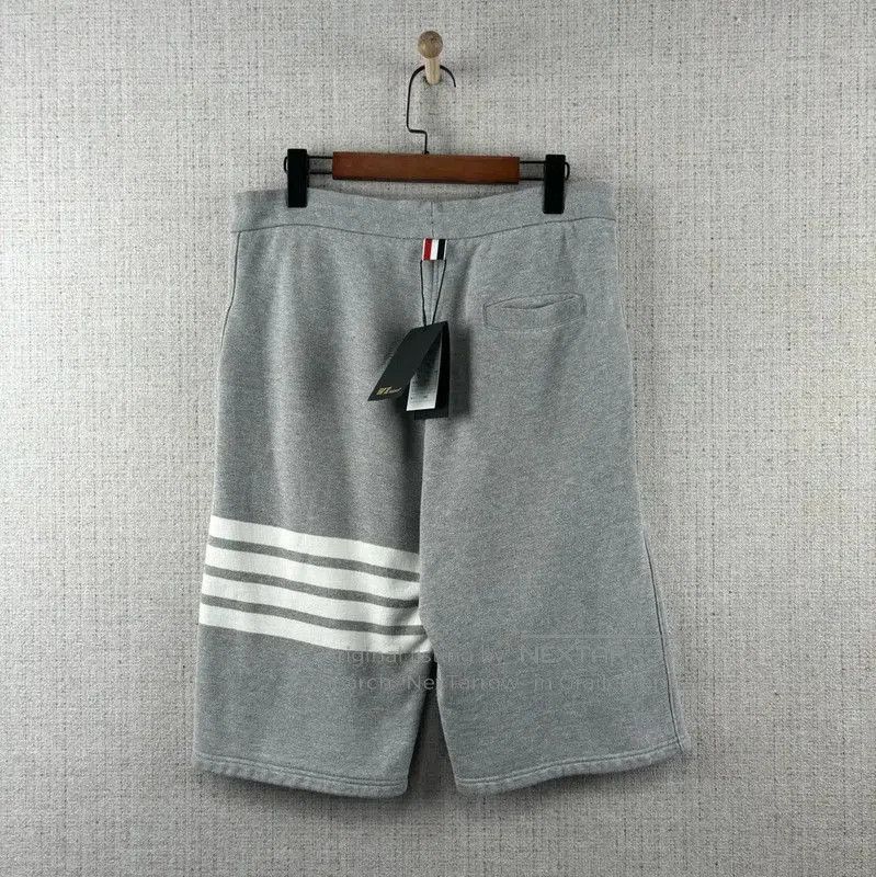 Thom Browne Thom Browne Grey Striped Cotton Men's Shorts . Size US 28 / EU 44 - 3 Thumbnail