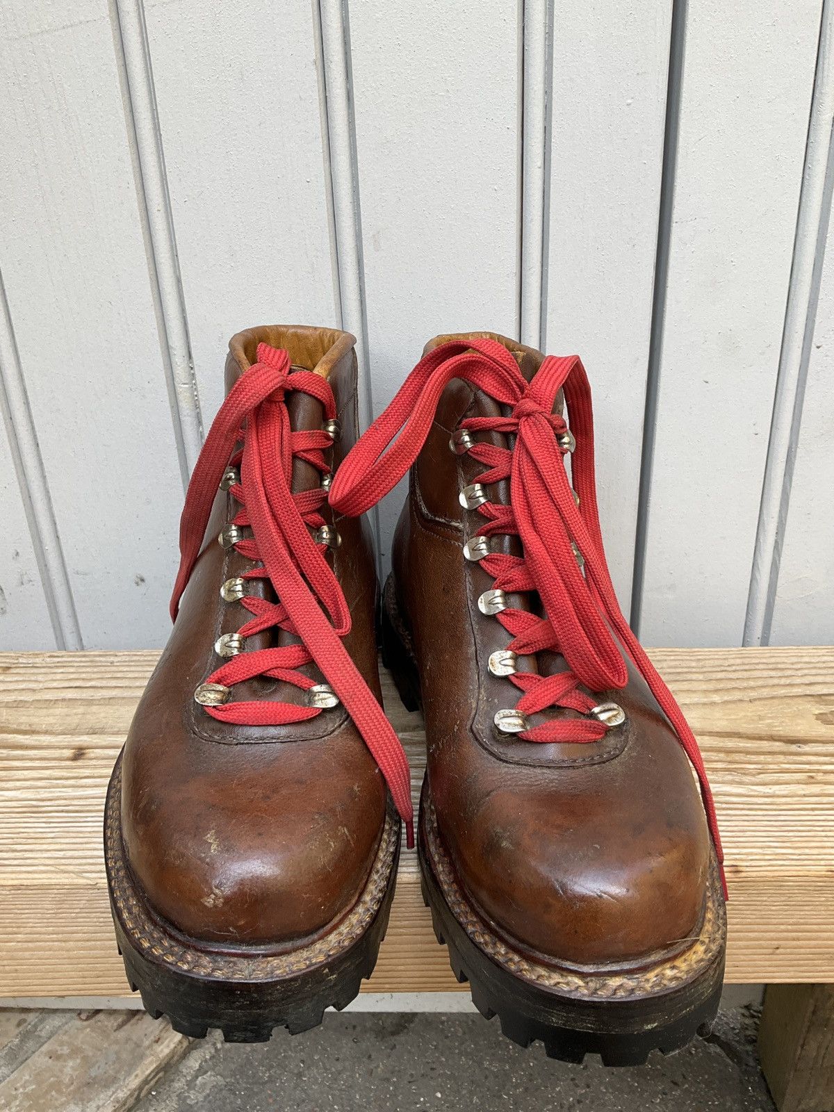 Vintage Vintage 50's brown leather hiking boots with red laces Size US 9 / IT 39 - 5 Thumbnail