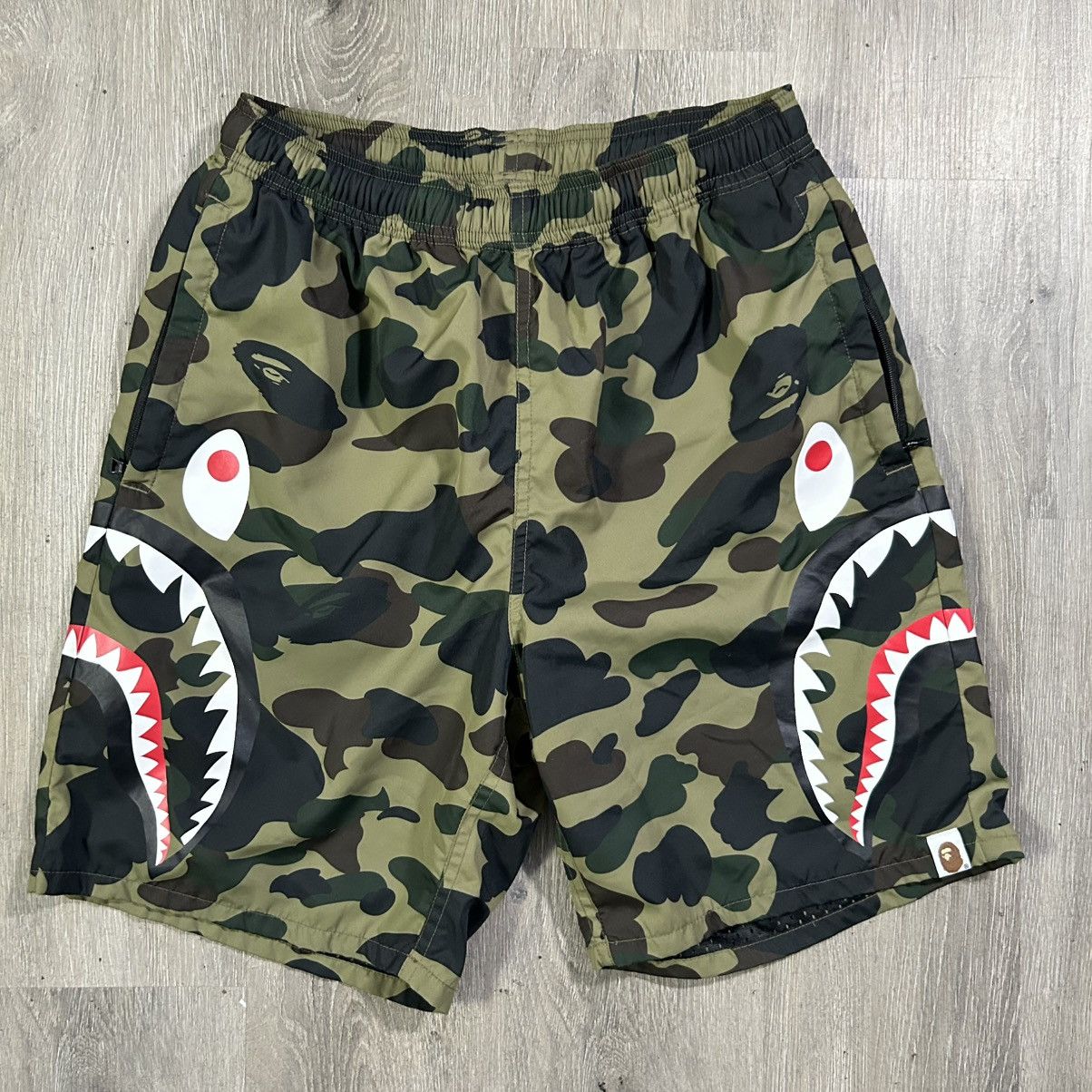 Bape BAPE Side Shark Shorts Size US 30 / EU 46 - 1 Thumbnail