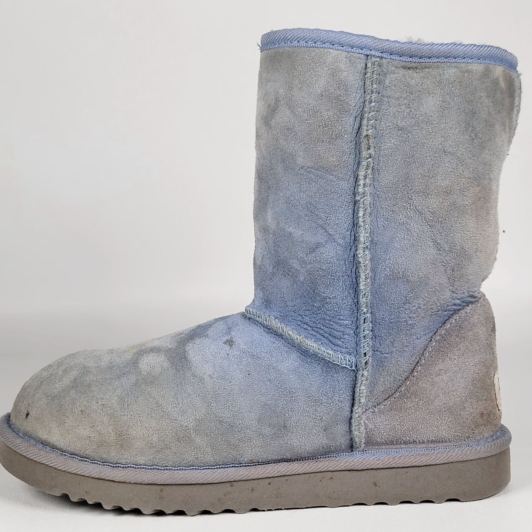 Ugg UGG Classic Short Boots Womens Size 7 Suede Light Blue Shearling Wool Lined Winter Casual Size 28" / US 6 / IT 42 - 6 Thumbnail