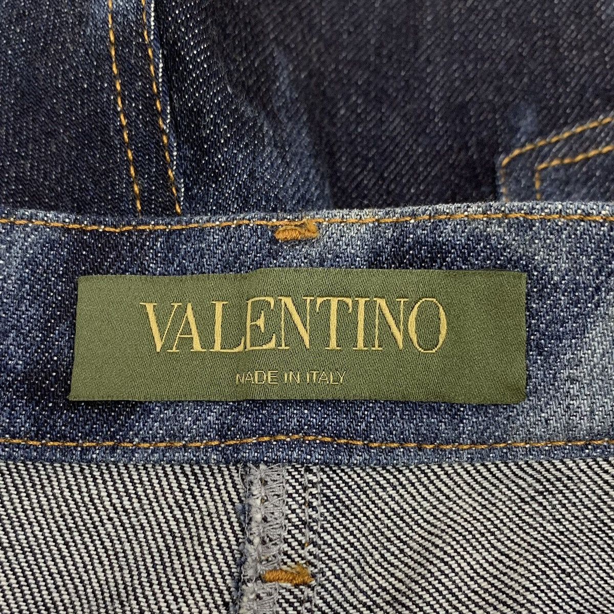 Valentino Valentino Navy Blue Butterfly Denim Casual Shorts K26WX Size 27" / US 4 / IT 40 - 5 Thumbnail