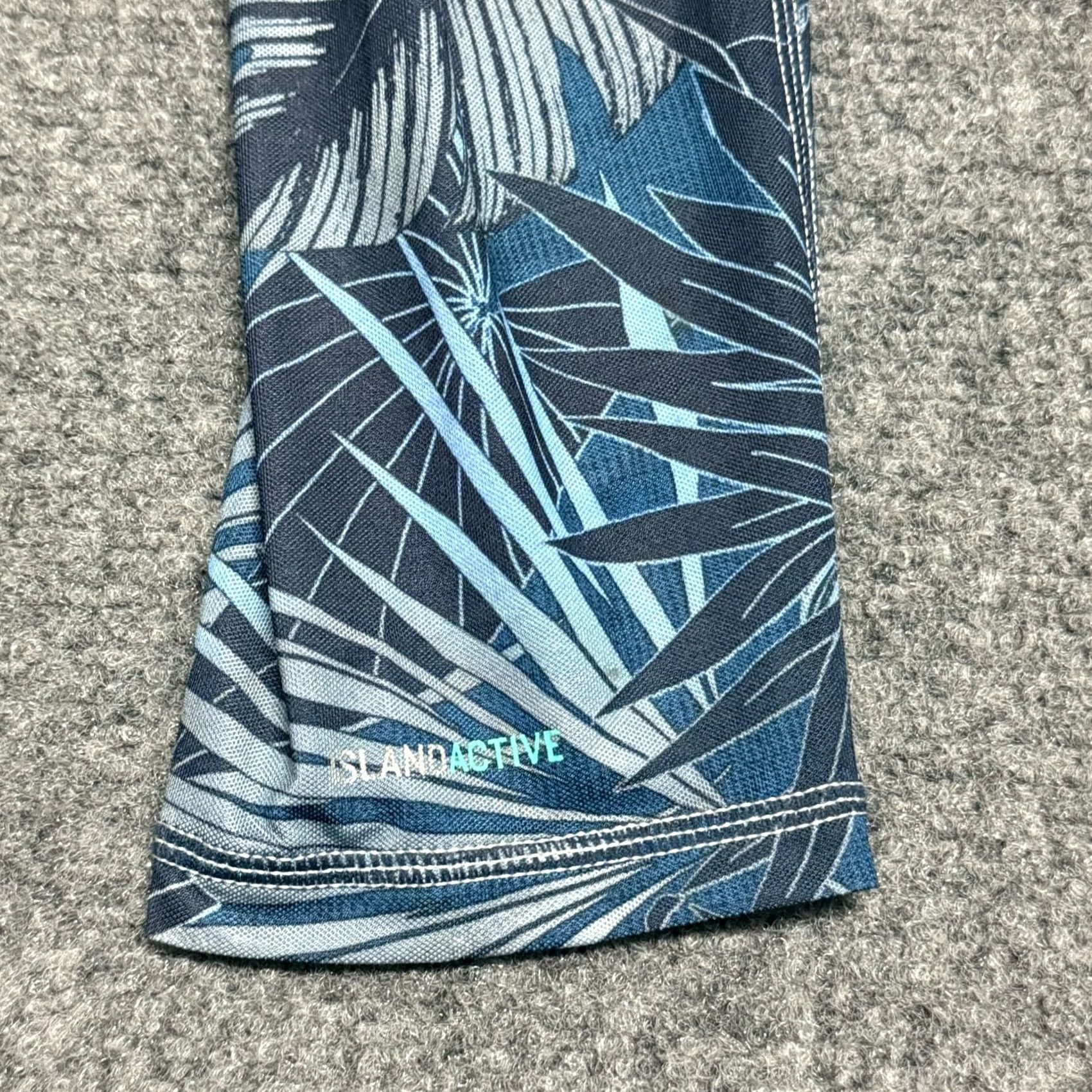Tommy Bahama Tommy Bahama Shirt Mens Large Blue Island Active Floral Palm Tree Long Sleeve Crew Neck Jersey T-Shirt Size US L / EU 52-54 / 3 - 6 Thumbnail