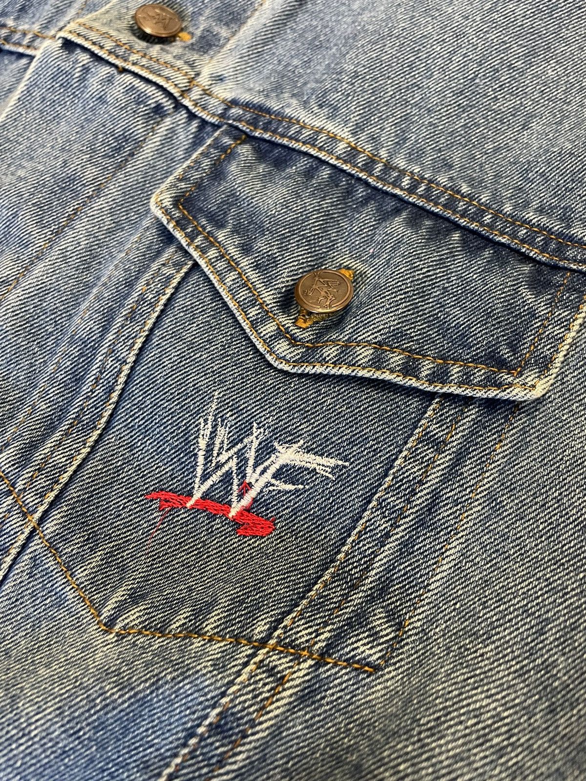 WWF Vntage Stone Cold Steve Austin Jeans vest WWF Attitude 1999 Size US L / EU 52-54 / 3 - 7 Thumbnail