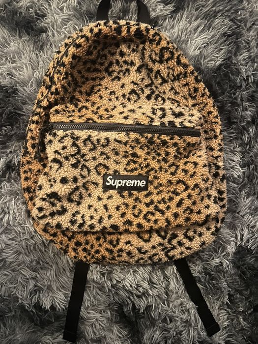 Supreme SUPREME LEOPARD FLEECE BACKPACK | Grailed