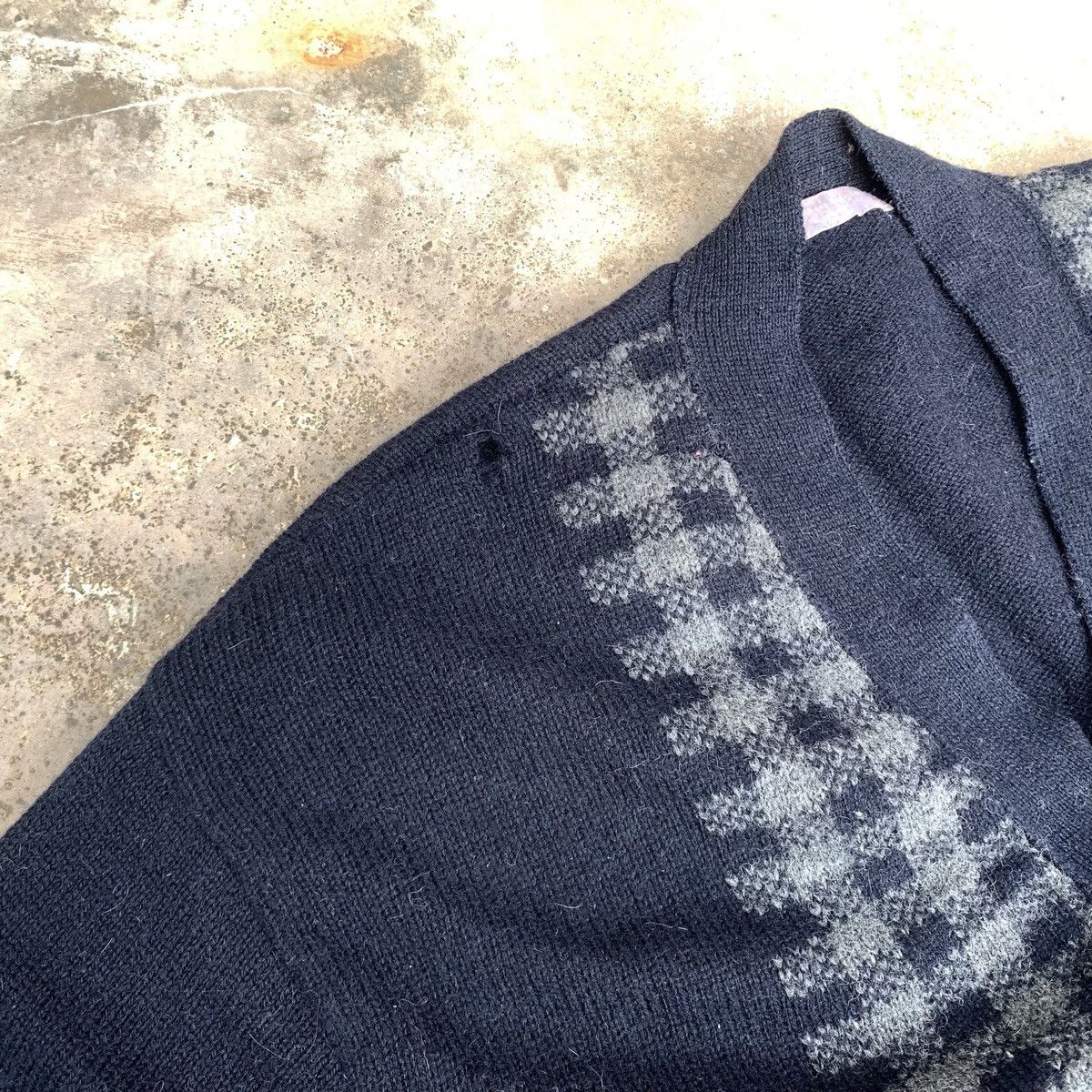Comme des Garcons Rare! Vintage Distressed 90s Comme Des Garcons Wool Cardigan Size US L / EU 52-54 / 3 - 12 Thumbnail