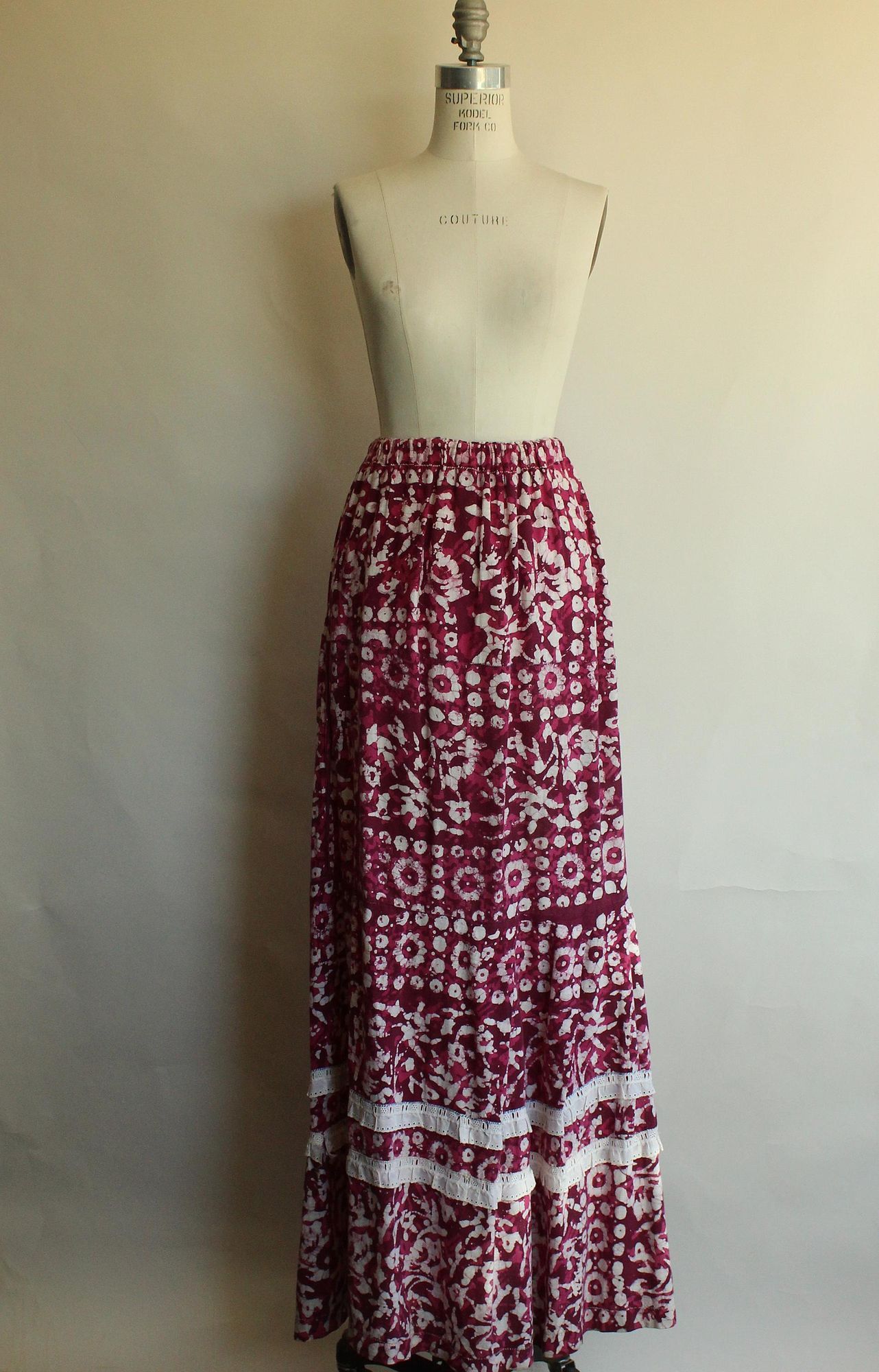 Vintage Vintage 1960s 1970s Maxi Skirt, Volup Pink & Purple Ethnic F Size 32" / US 10 / IT 46 - 2 Thumbnail