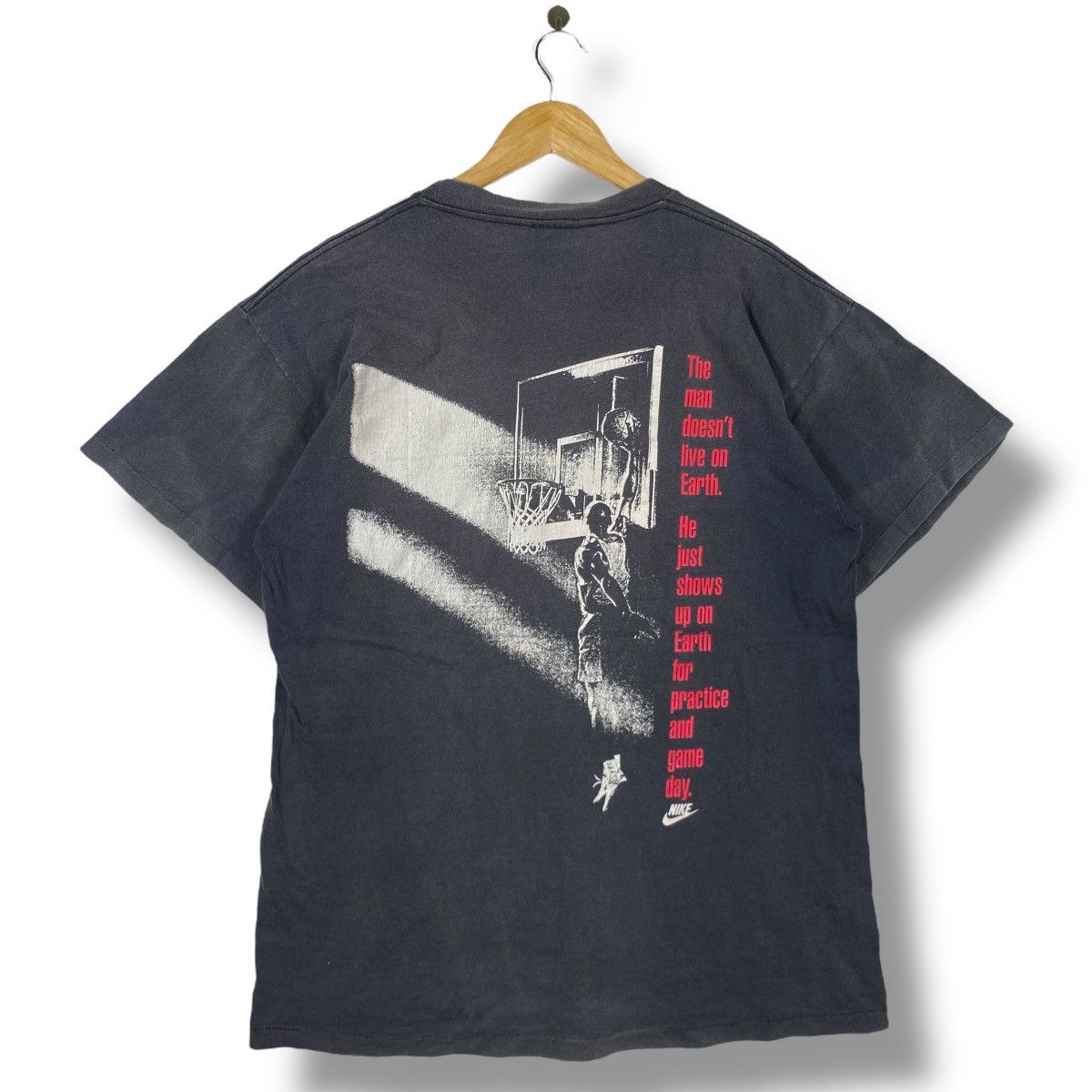 Jordan Brand × Nike × Vintage Vintage 90's NIKE MICHAEL JORDAN Flight Jumpman Graphic Tee Size US XL / EU 56 / 4 - 5 Thumbnail