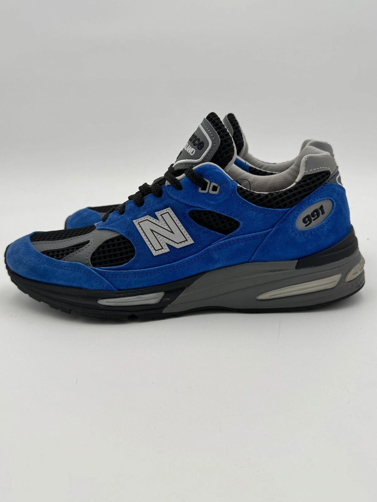 New Balance New Balance 991v2 City Pack Blue Social Status USA Size US 9 / EU 42 - 4 Thumbnail
