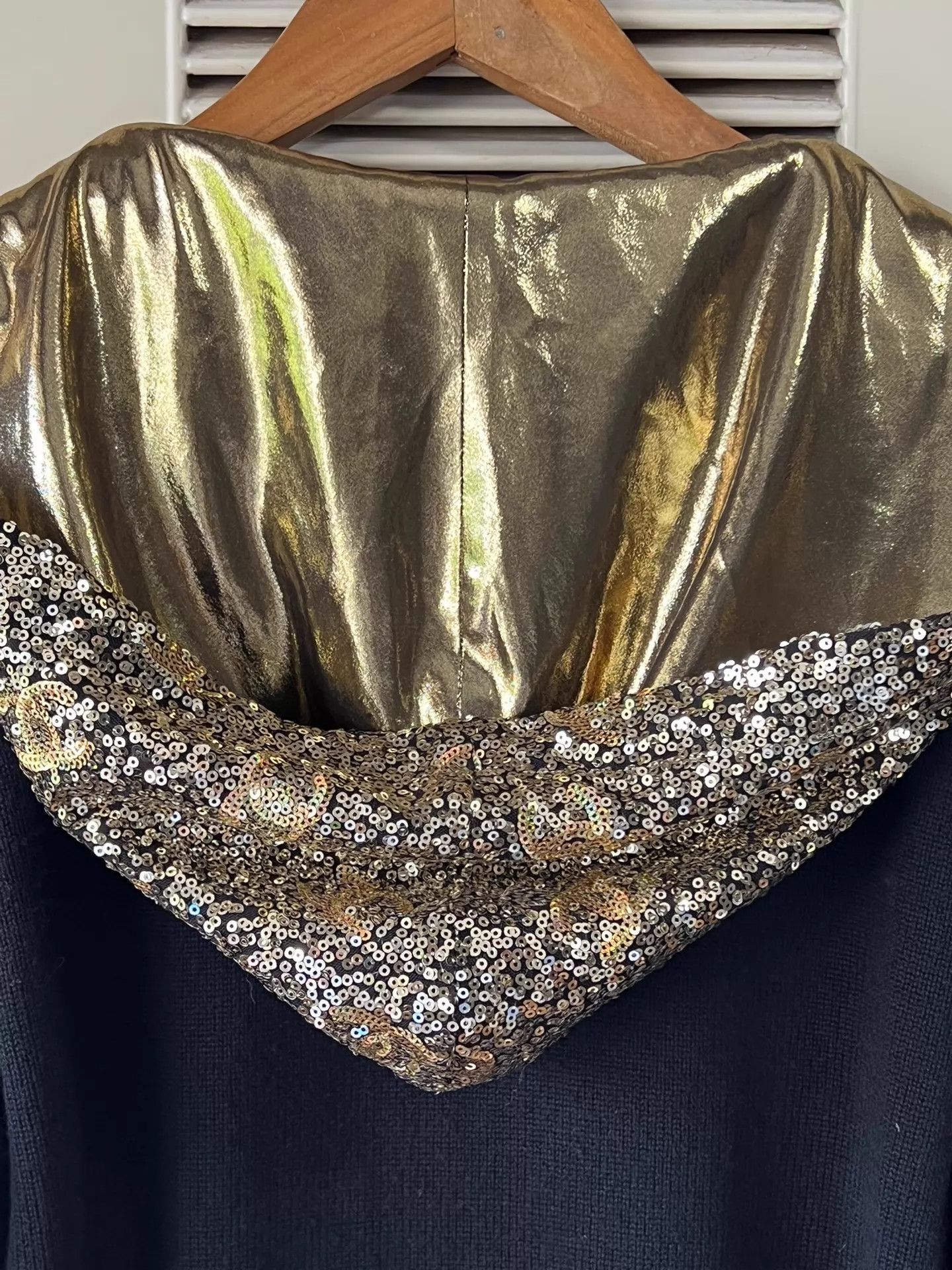 Chanel Chanel 24C 34 Cashmere Cardigan B&W w/ Glitter Hat Size XS / US 0-2 / IT 36-38 - 7 Thumbnail