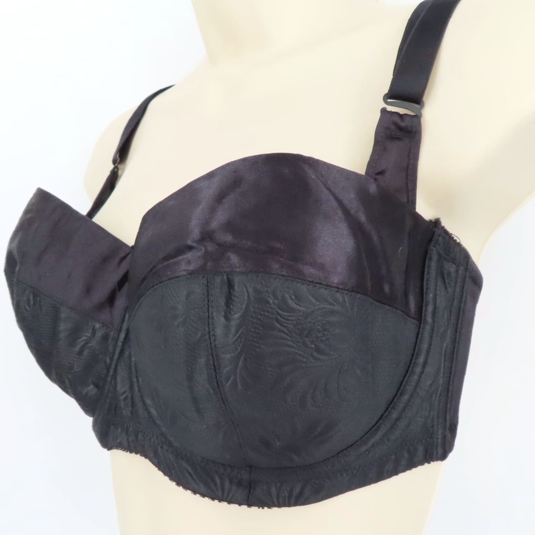 Vintage VTG Bali 36D Black Satin Strapless Bra Underwire Padded Removable Straps Balconette 3370 Womens BKin Size ONE SIZE - 4 Thumbnail