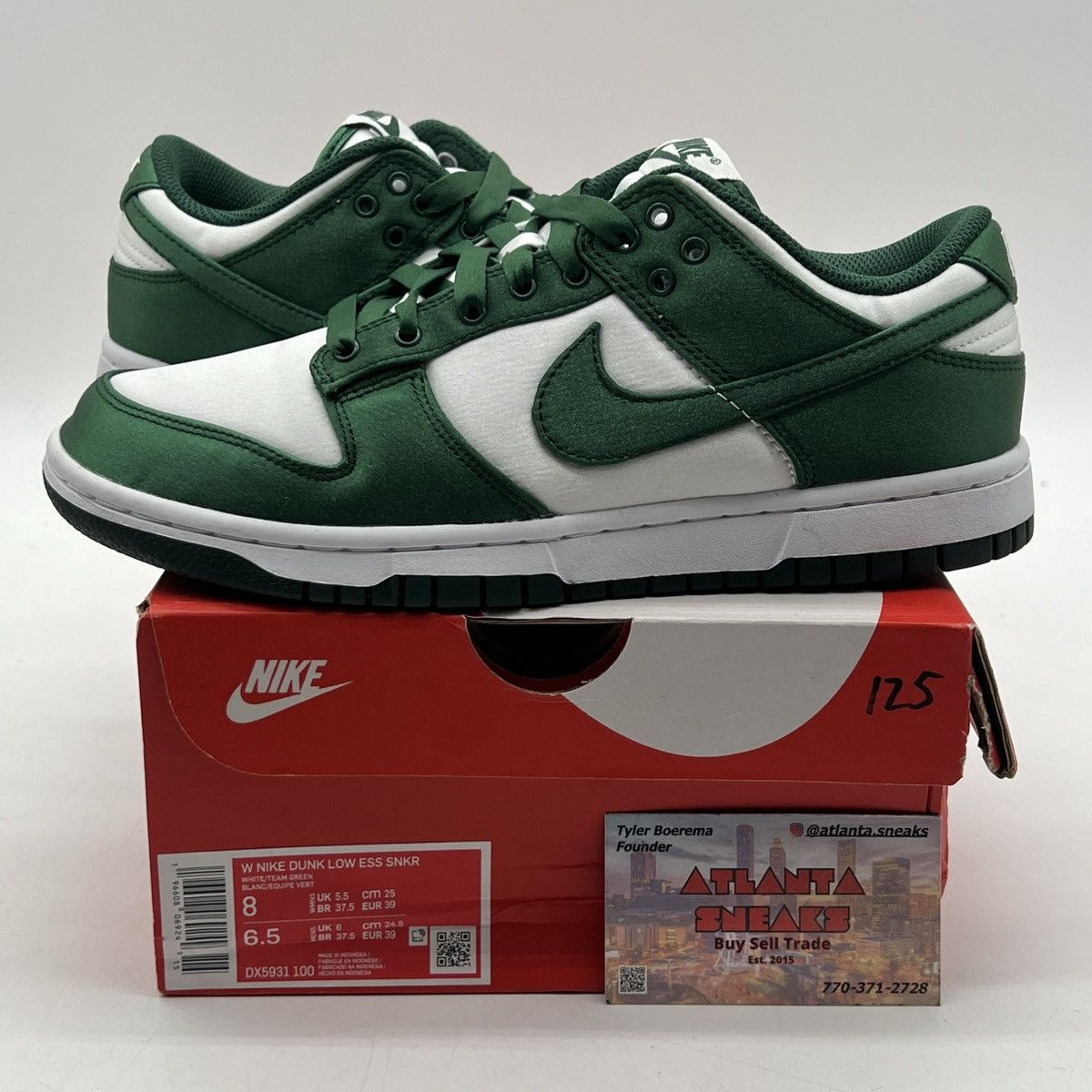 Wmns Nike Dunk low satin green