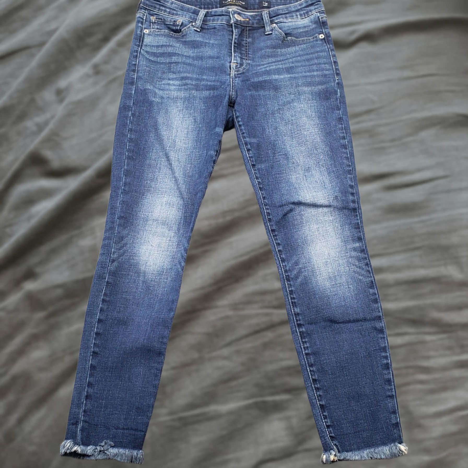 Lucky Brand Lucky Brand Ava Skinny Jeans Womens Size 6 Navy Denim Whiskered Frayed Hem 26 Inseam Regular 29 Waist Pockets Stretch Denim Size 28" / US 6 / IT 42 - 1 Thumbnail