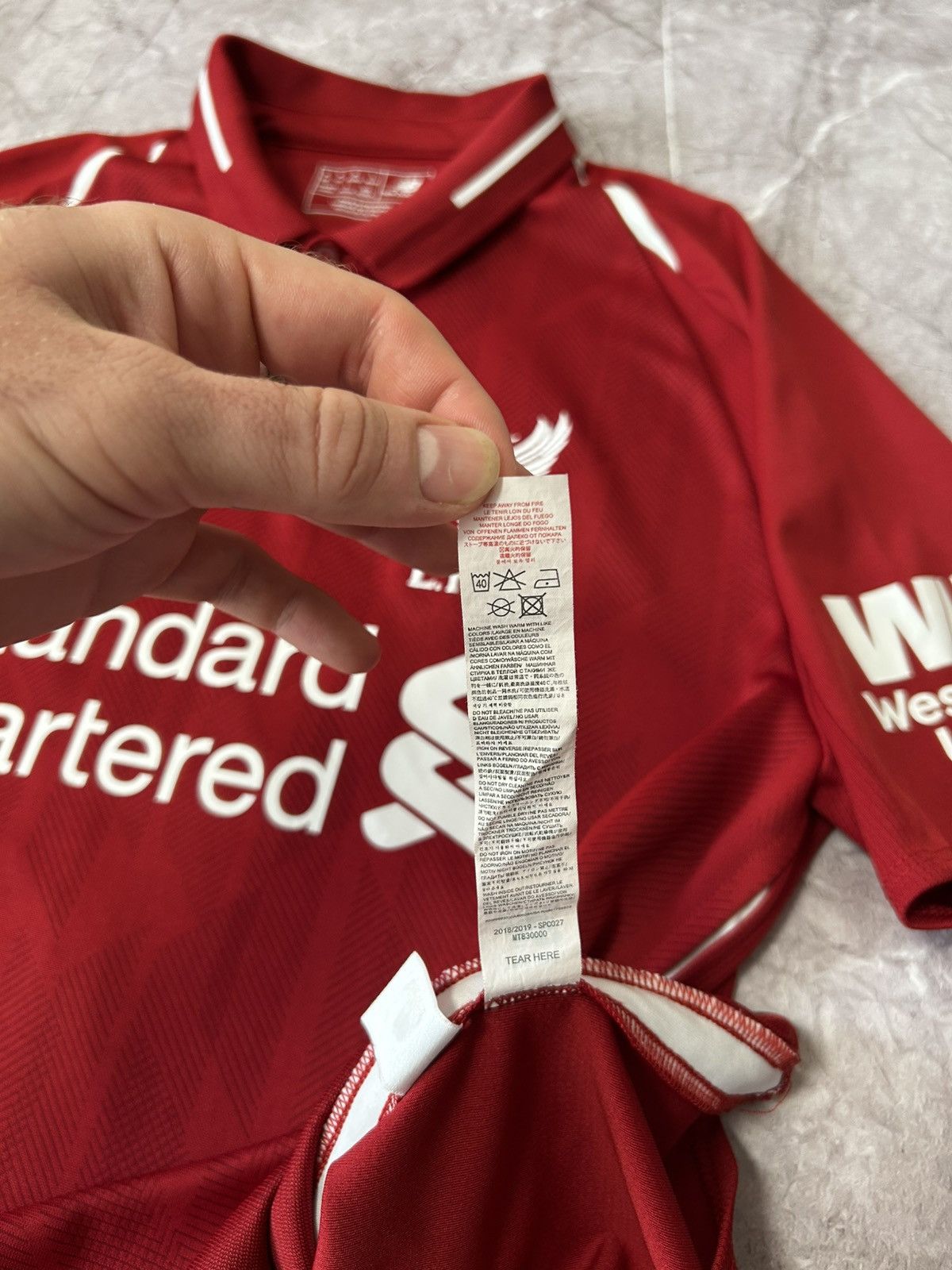 New Balance New Balance Red Liverpool Xherdan 3 Shagiri Jersey Medium Size US M / EU 48-50 / 2 - 10 Thumbnail