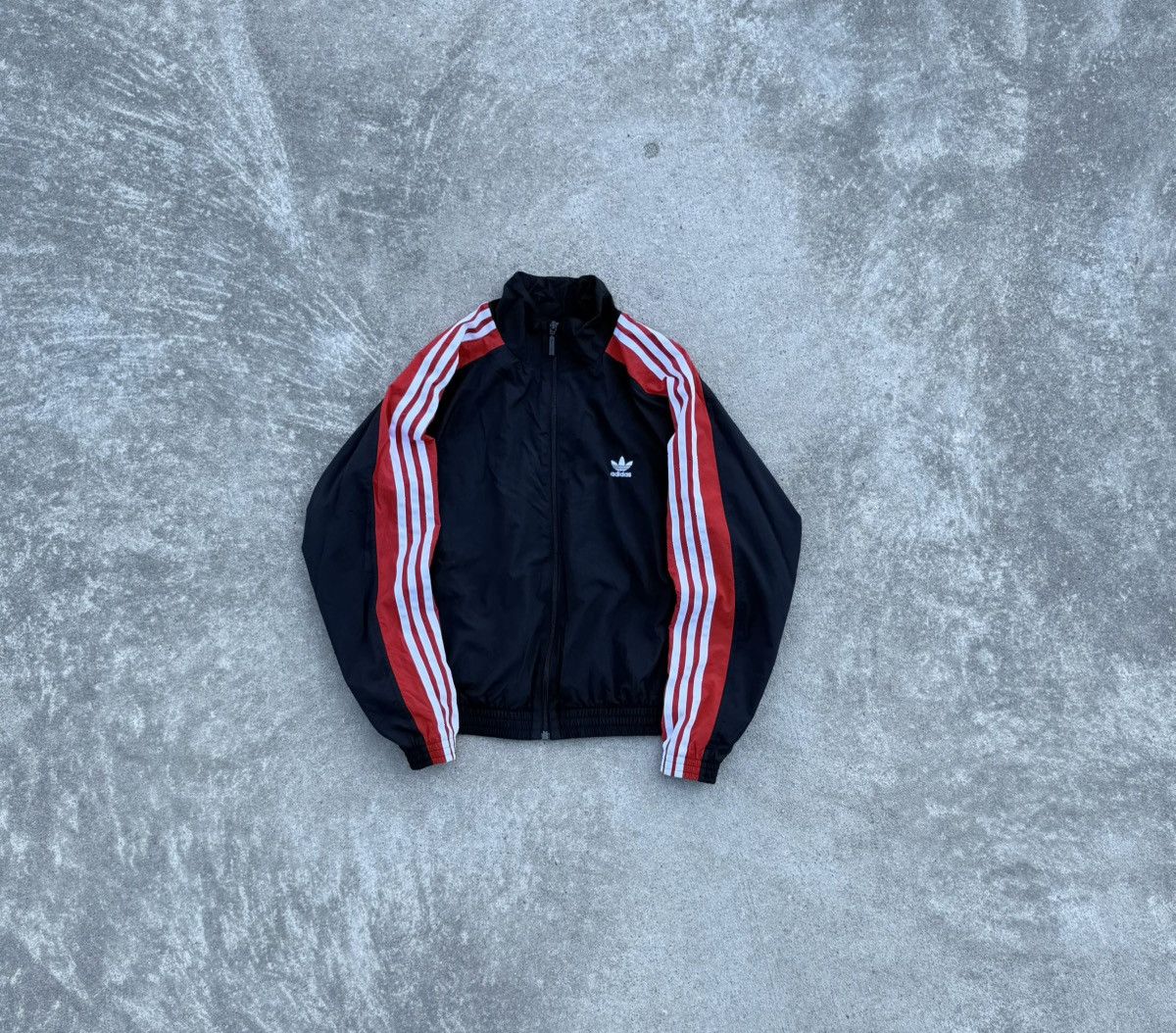 Adidas Vintage Adidas y2k avantgarde streetwear track nylon jacket Size S / US 4 / IT 40 - 3 Thumbnail