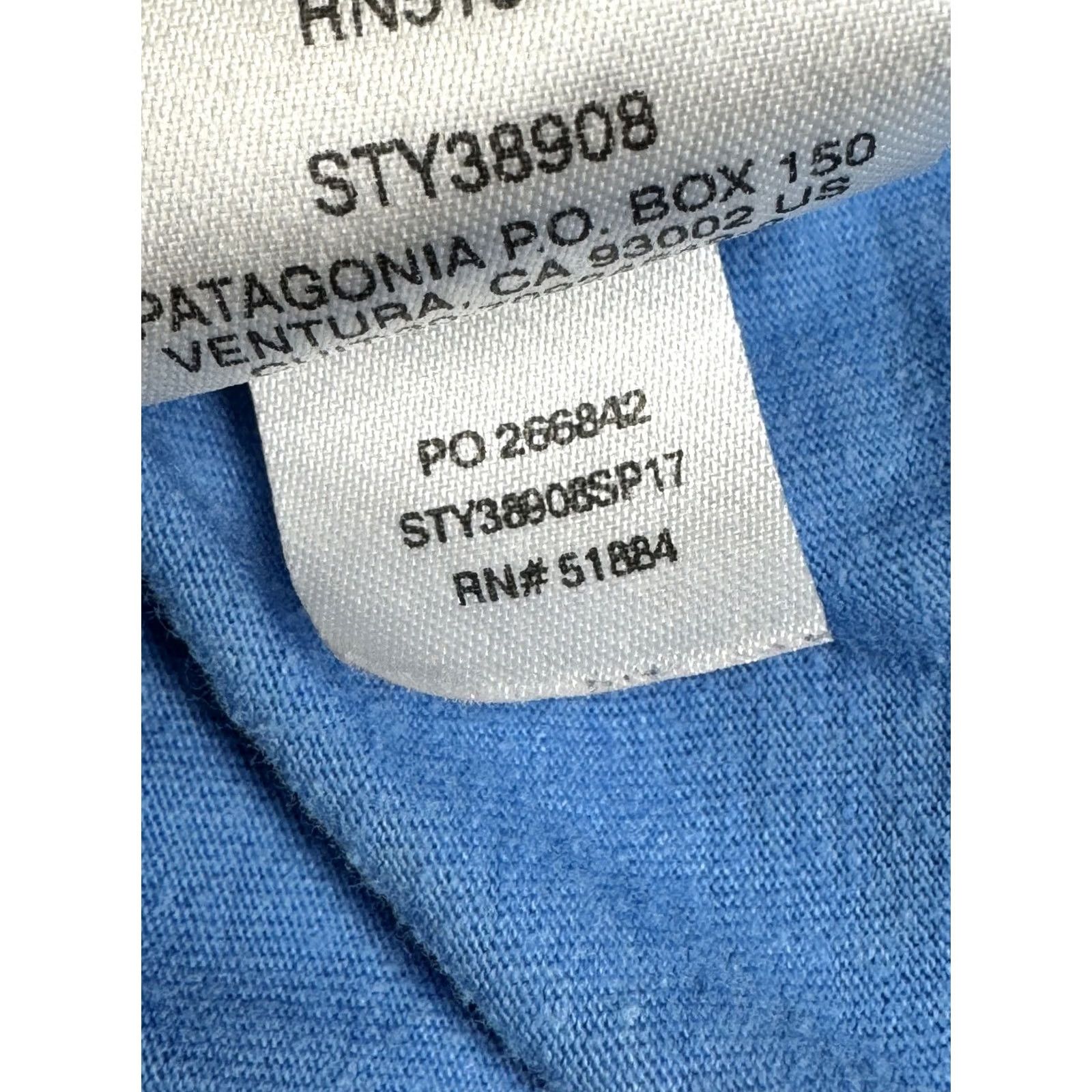 Patagonia VINTAGE Patagonia Men's M Medium Slim Fit Blue Flying Fish Vane Graphic T-Shirt Size US M / EU 48-50 / 2 - 6 Thumbnail