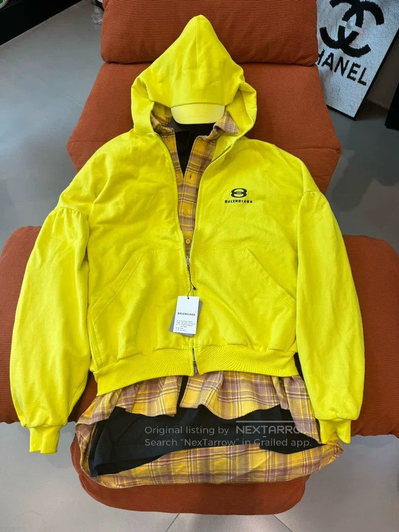 Balenciaga Balenciaga Patchwork Logo Printed Hooded Sweatshirt Loose Size US S / EU 44-46 / 1 - 1 Thumbnail