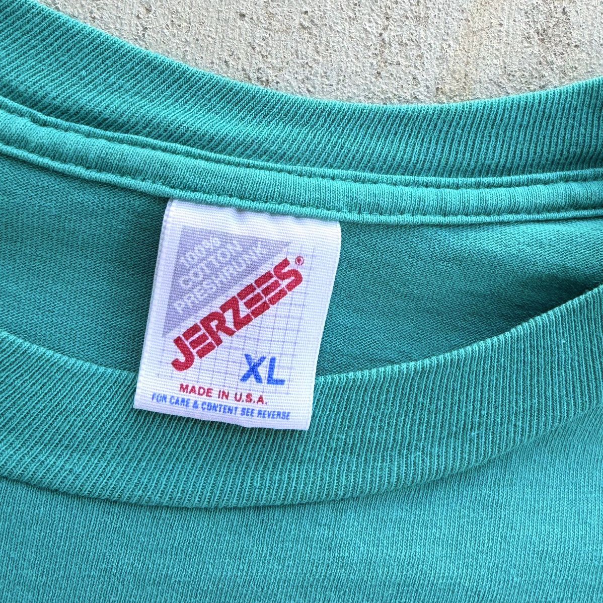 Jerzees Vintage South Dakota T Shirt Southwestern Buffalo Aztec Size US XL / EU 56 / 4 - 3 Thumbnail