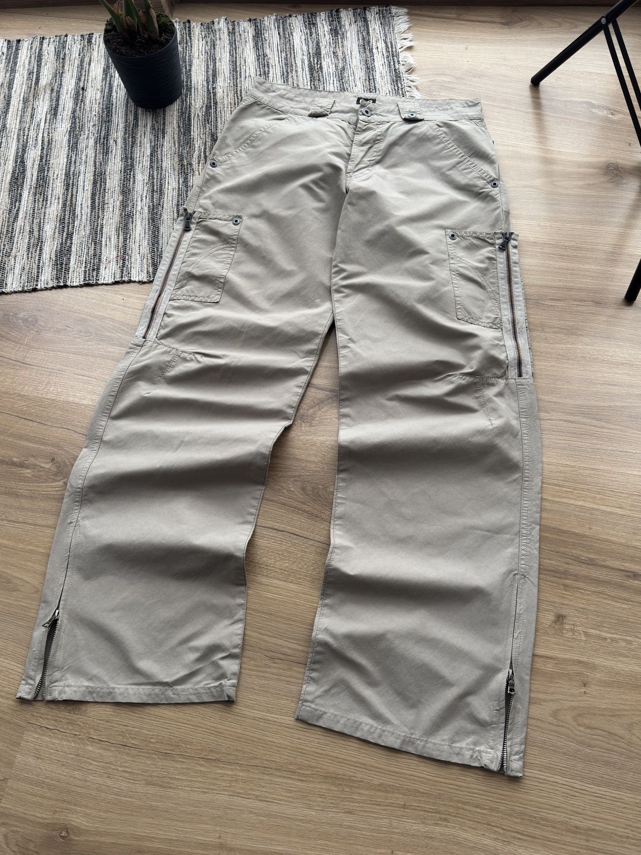Dolce & Gabbana Vintage Dolce&Gabbana Multi pocket Cargo Y2K Beige Pants Men Size US 32 / EU 48 - 4 Thumbnail